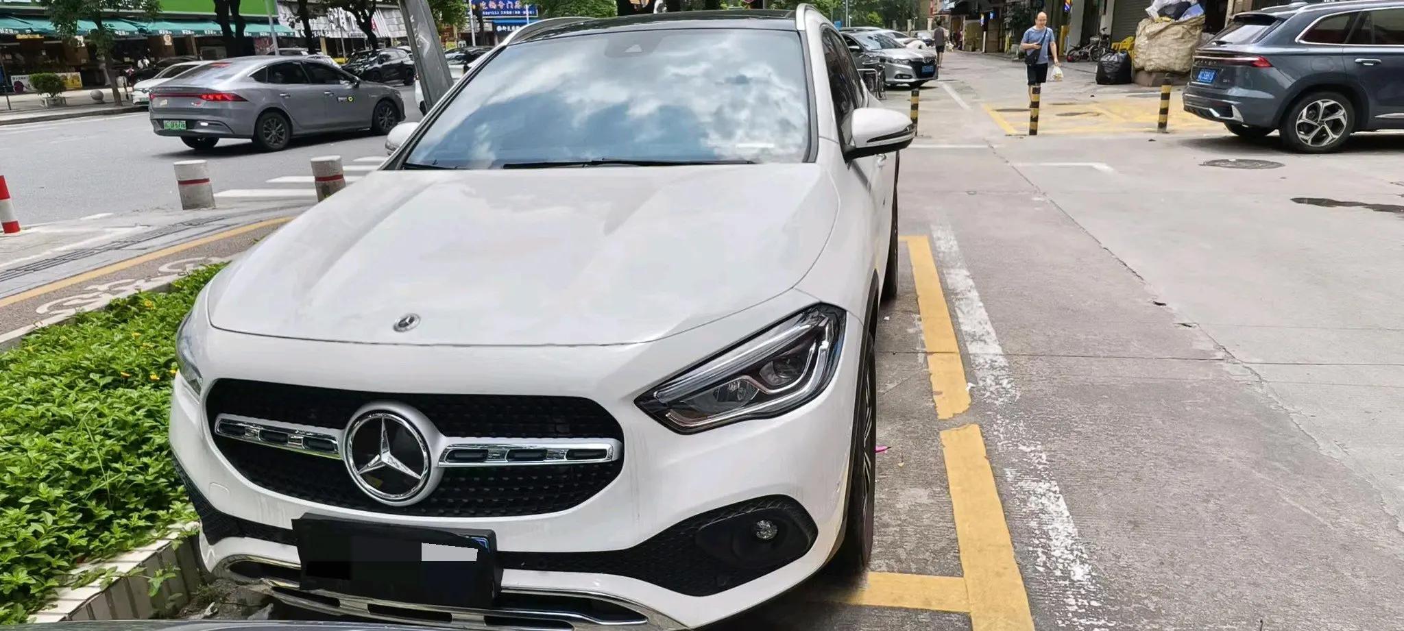 Mercedes Benz GLA 2023 GLA 220 2