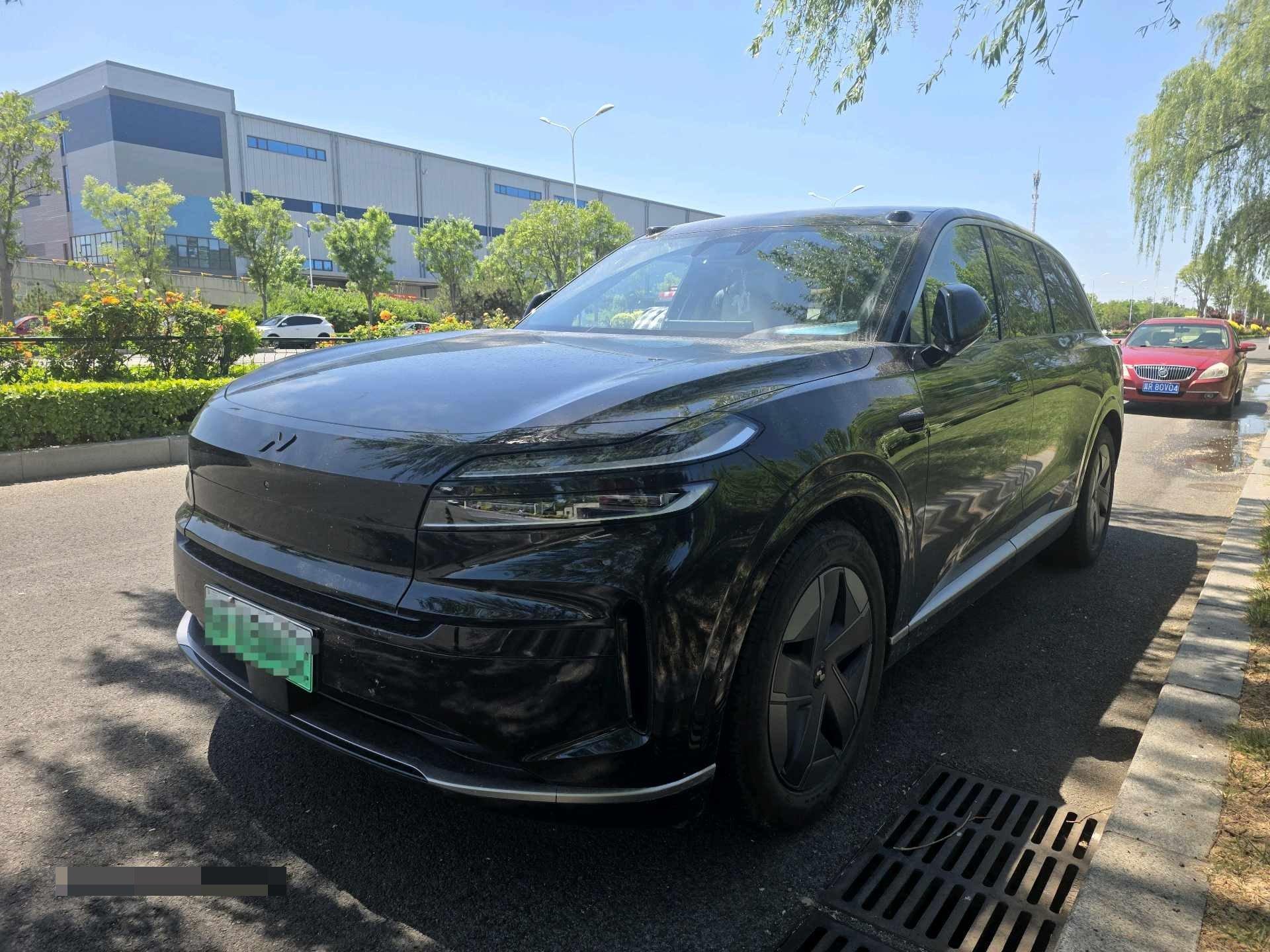 ONVO 2025 L90 Max six-seat automatic gear