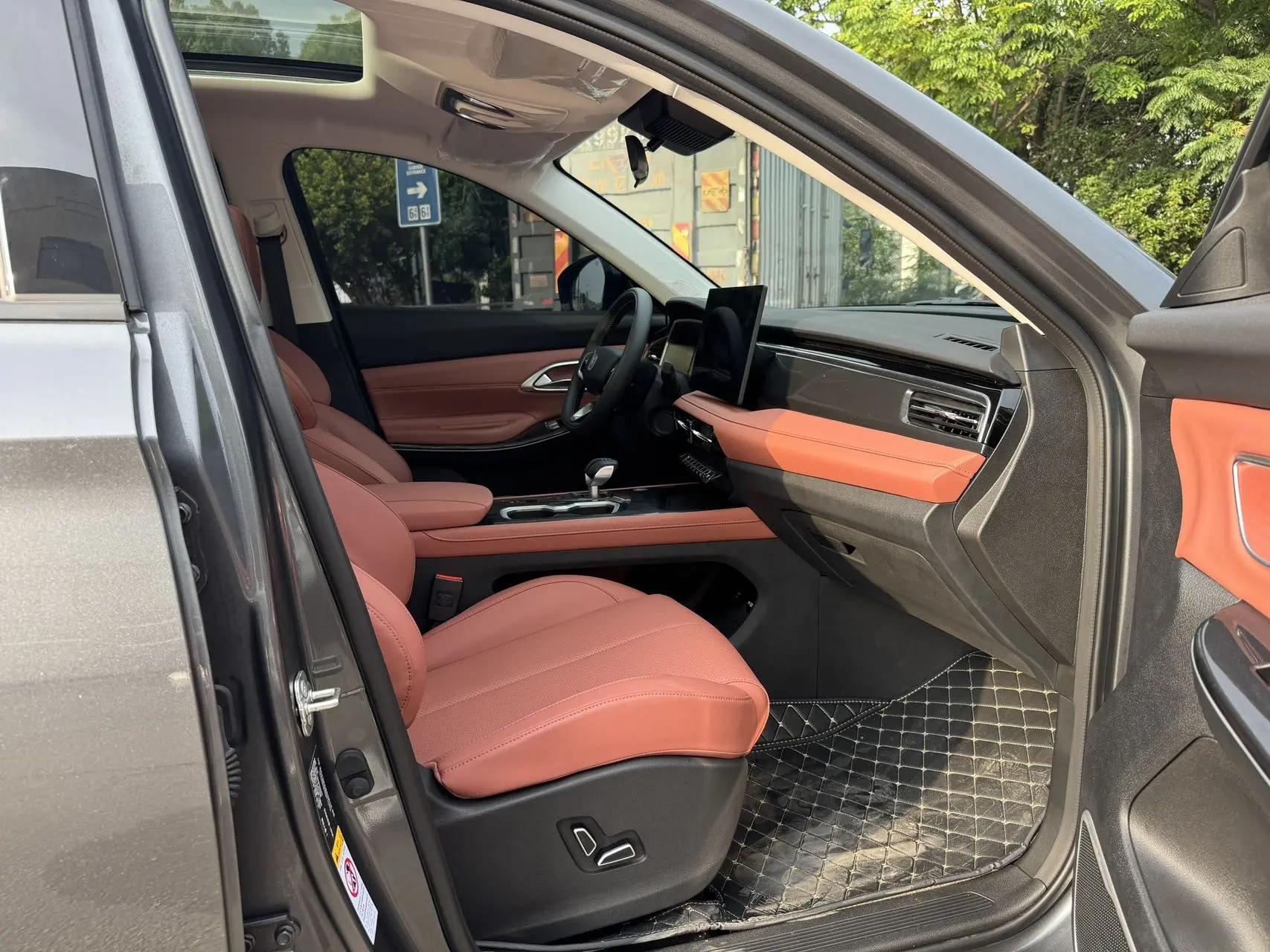 ChangAn 2026 CS75 PRO 1.5T Prestige 7-Seater Automatic 6