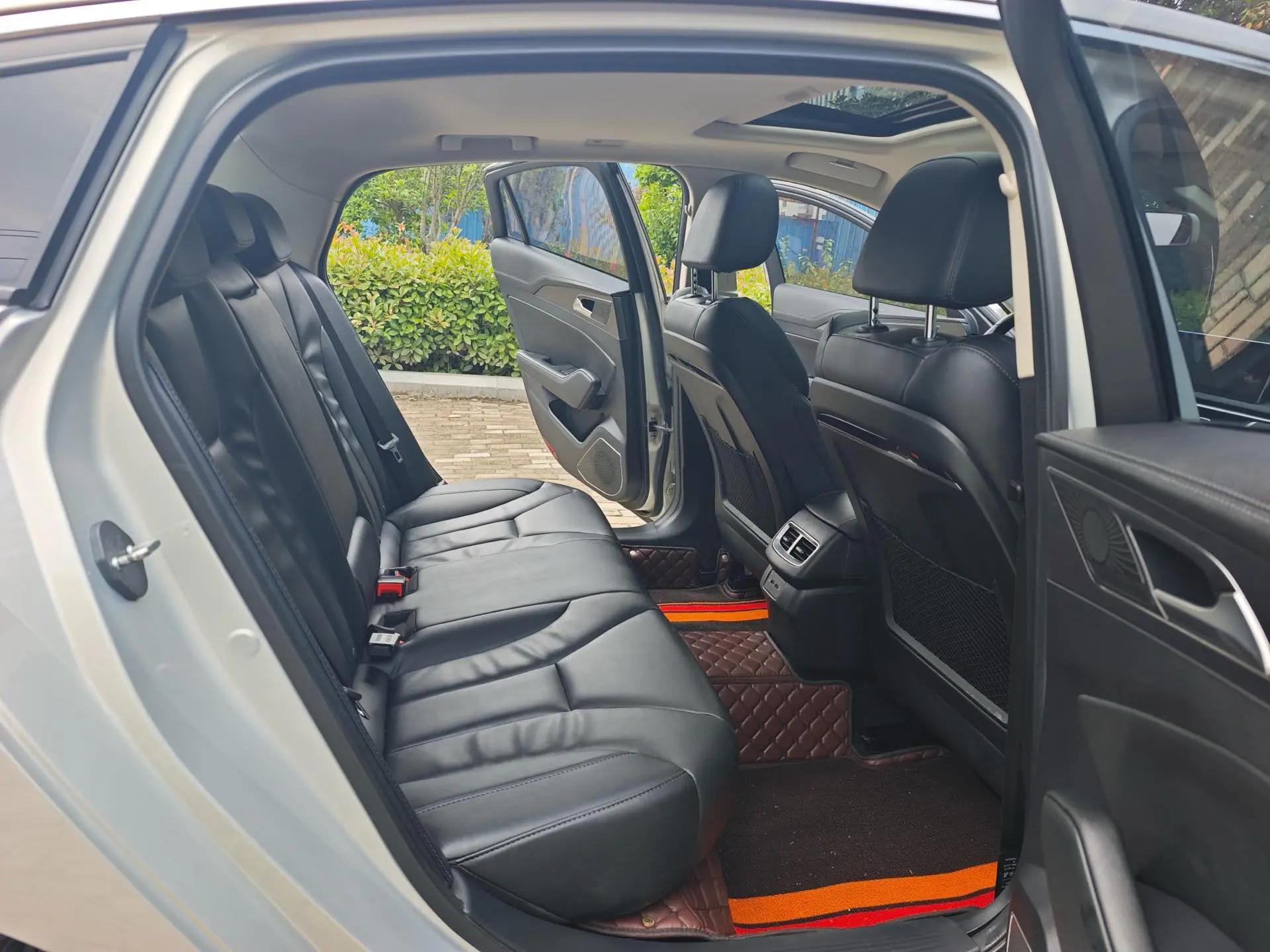 HongQi H5 Classic 2022 Classic Change 1.5T DCT Flag Rhyme Edition 11