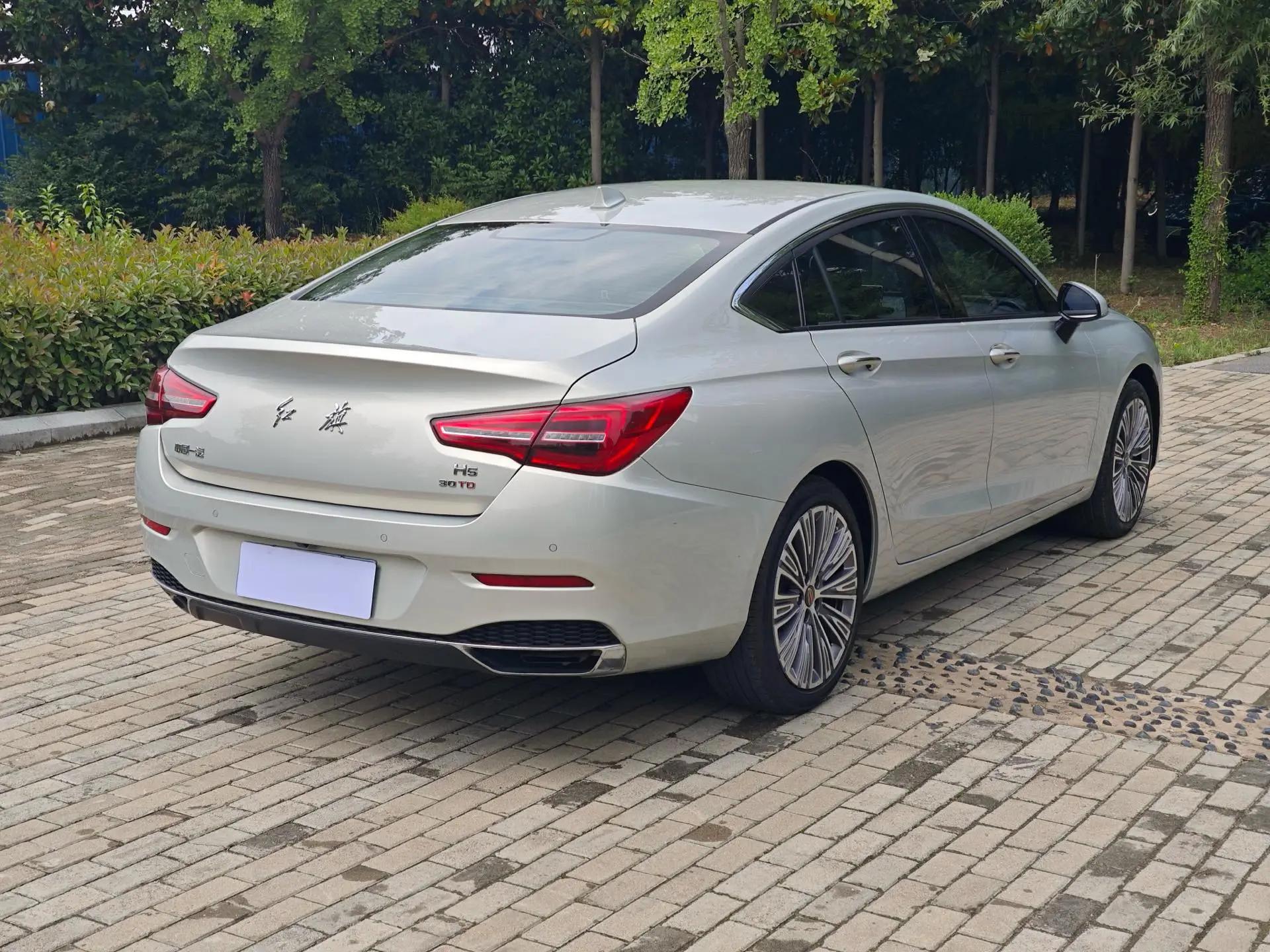 HongQi H5 Classic 2022 Classic Change 1.5T DCT Flag Rhyme Edition 7