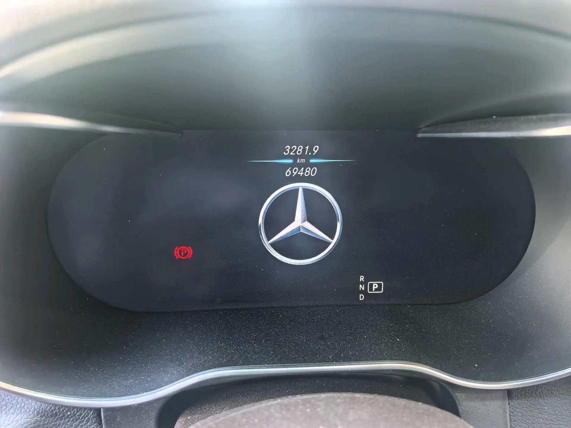 Mercedes Benz GLC 2021 GLC 260 L 4MATIC Dynamic 7