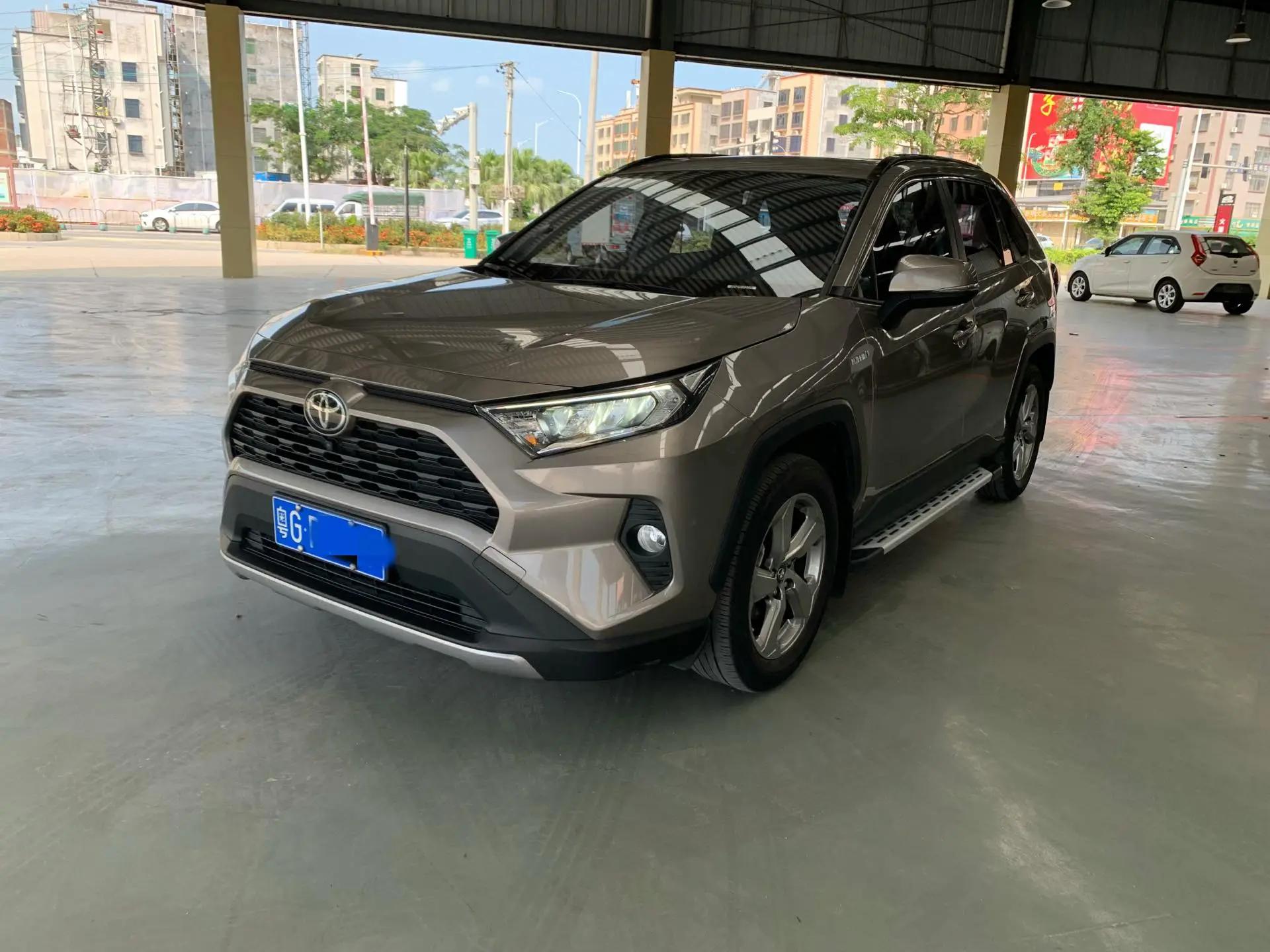 RAV4 Rongfeng 2022 2.0L CVT Two-Drive Fashion Edition