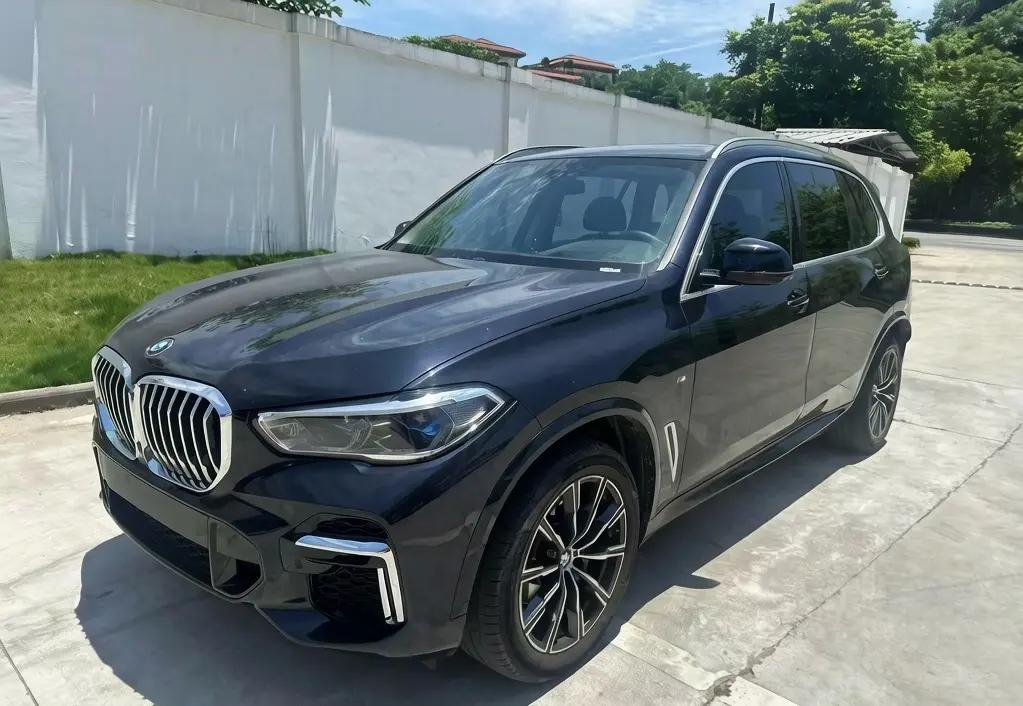 BMW X5 2022 xDrive 30Li exclusive m sports suit
