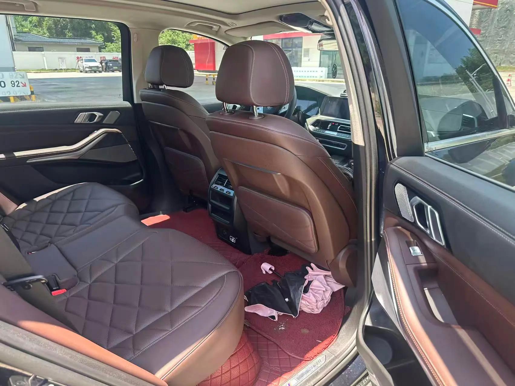 BMW X5 2022 xDrive 30Li exclusive m sports suit 4