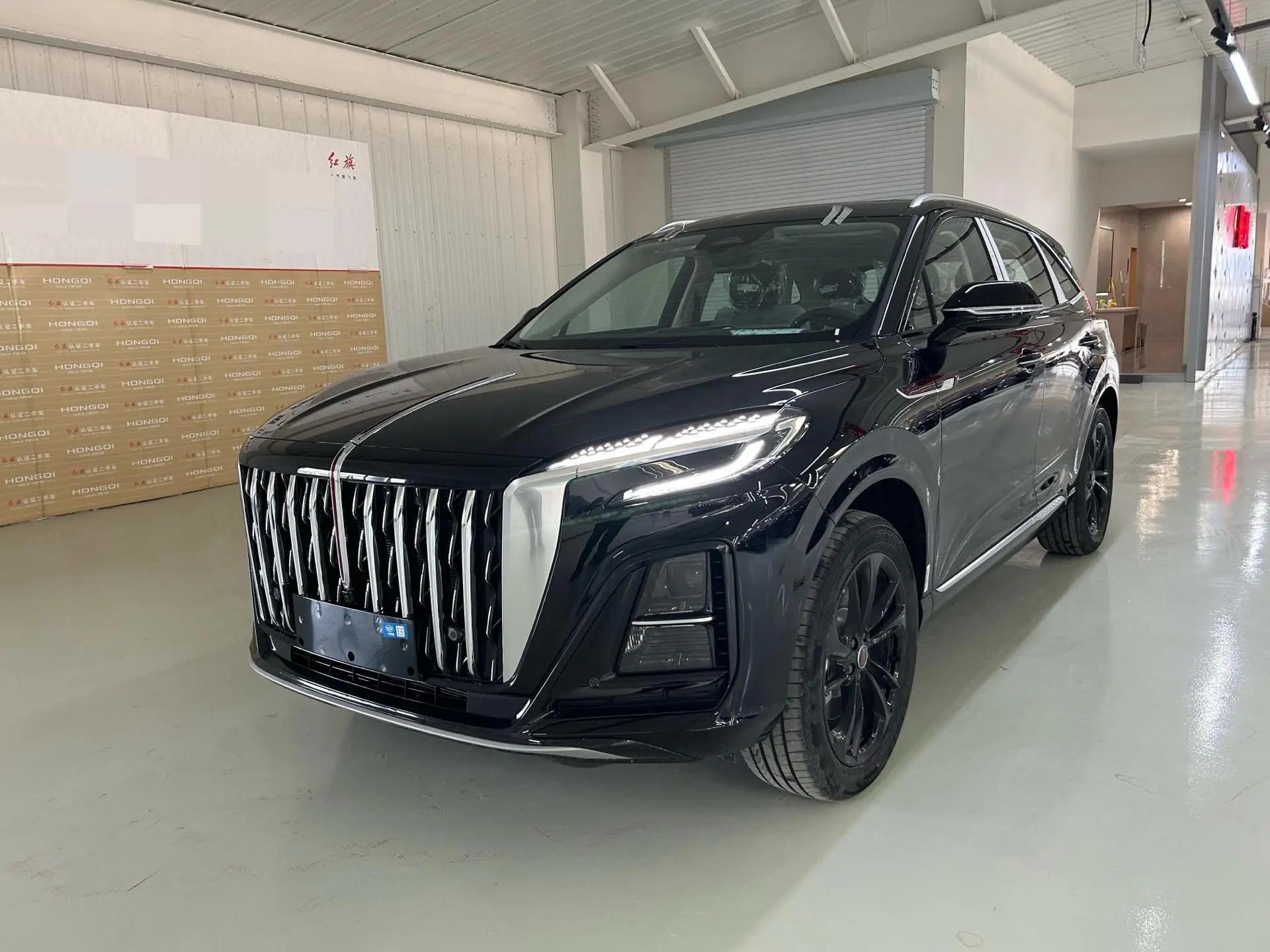Open image lightbox: HongQi 2025 HS3 PHEV 1.5T 125km strength for 2 million commemorative automatic gear