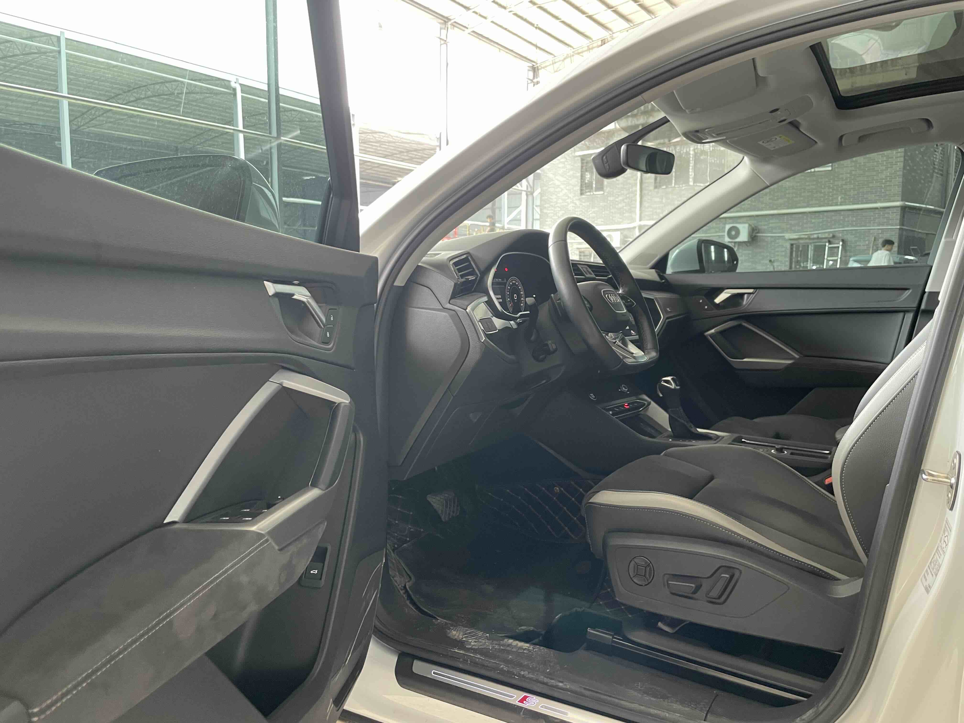 Audi Q3 2022 35 TFSI Enterprising Dynamic 5