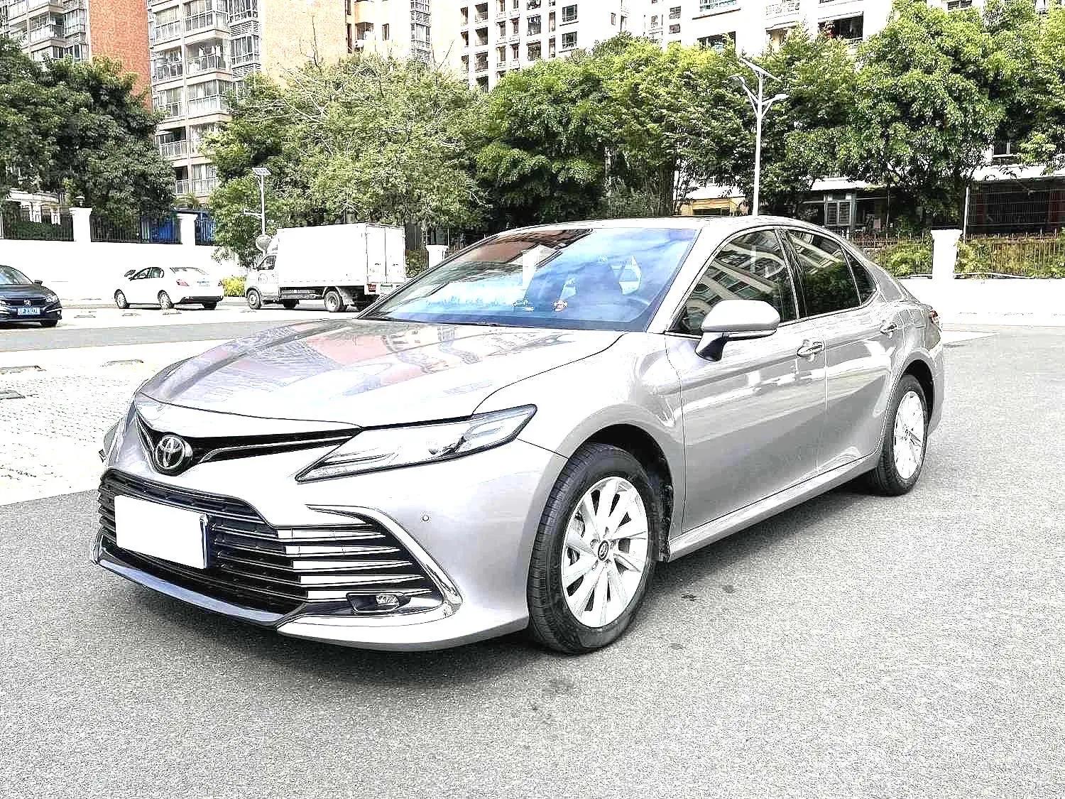 Toyota 2022 Camry 2.0GVP Stepless Leading Edition Automatic Gear