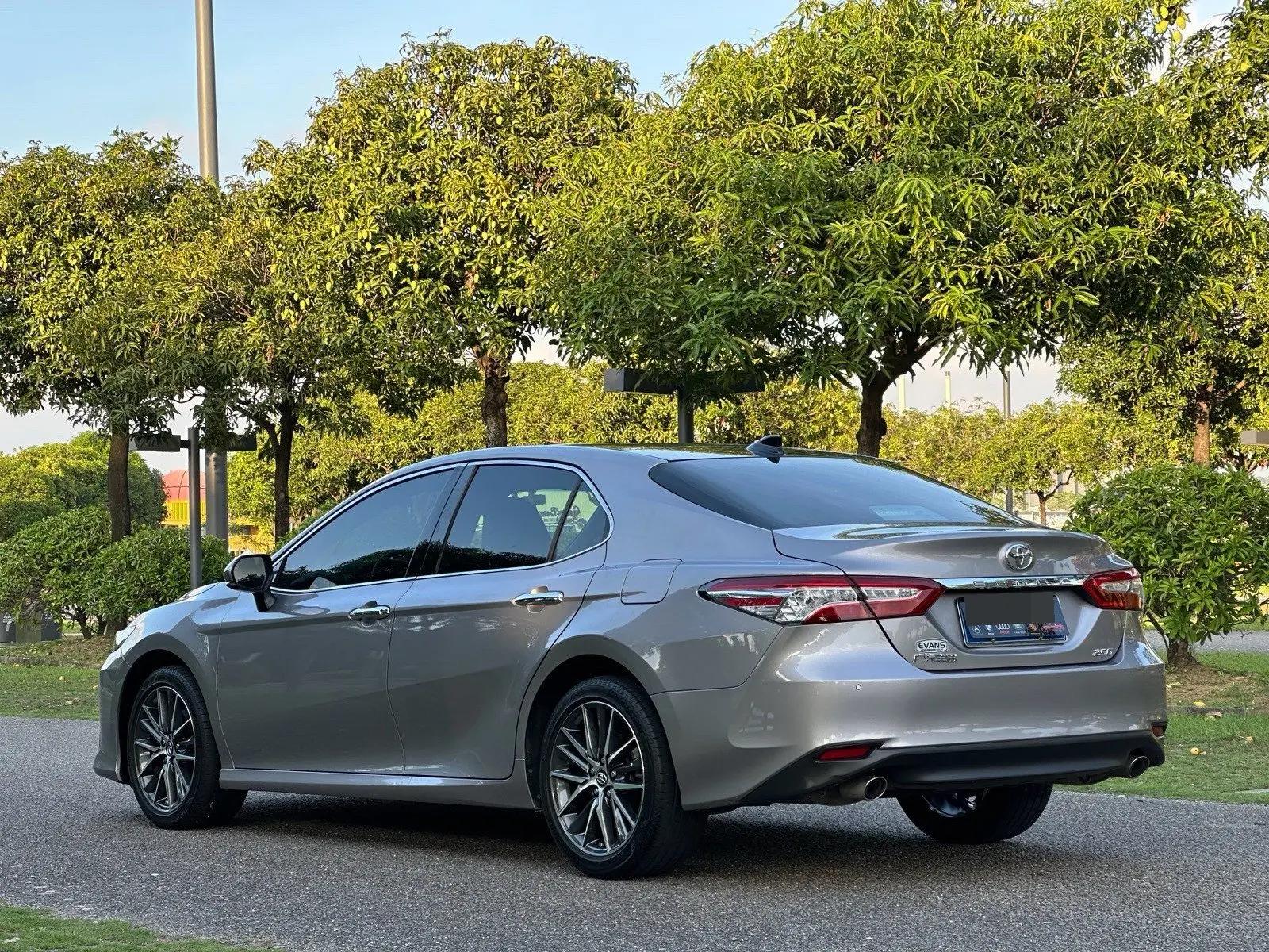 Toyota 2023 Camry 2.5G Deluxe Edition Automatic Gear 7