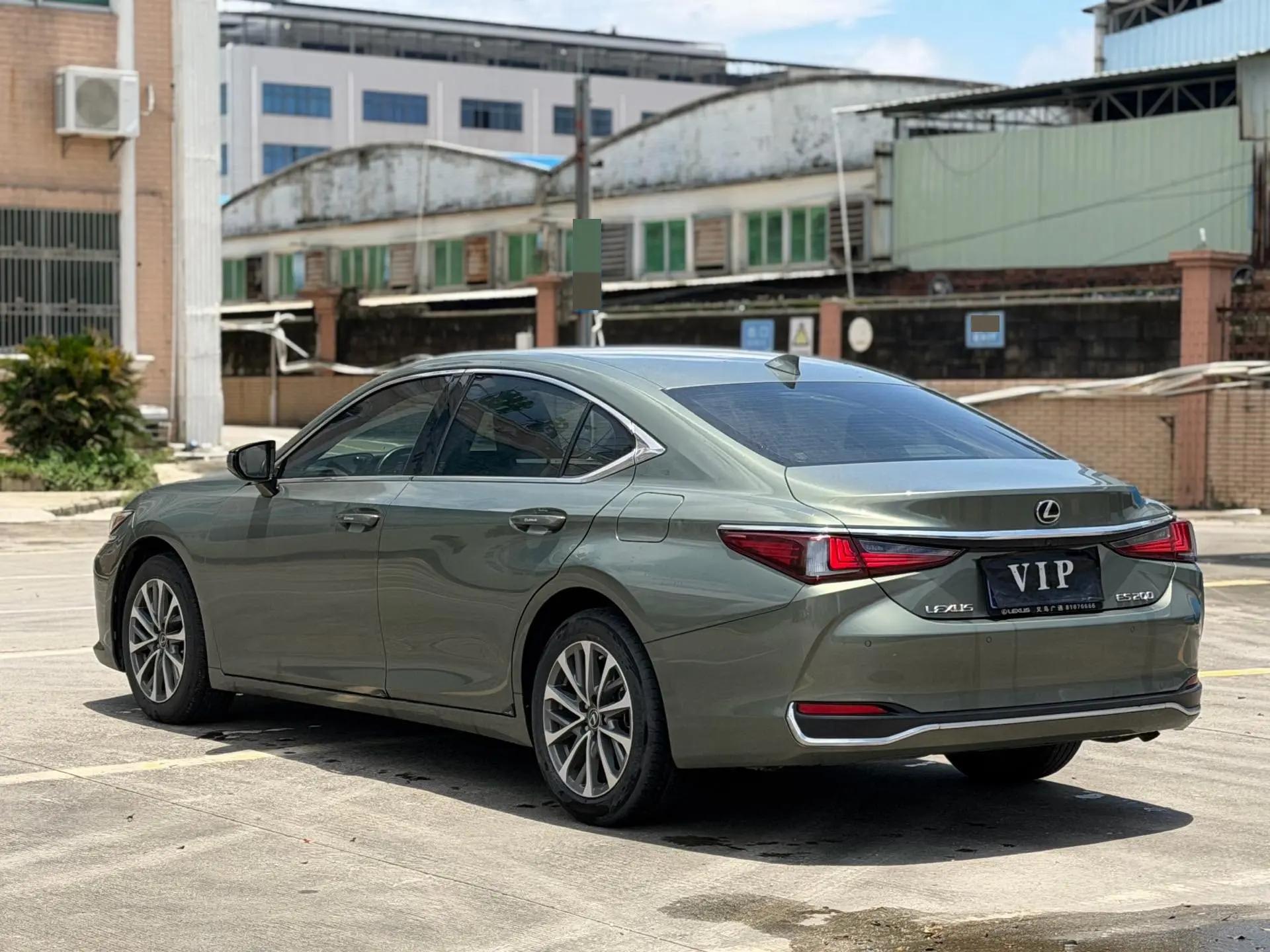 Lexus ES 2022 200 Excellence Edition 8