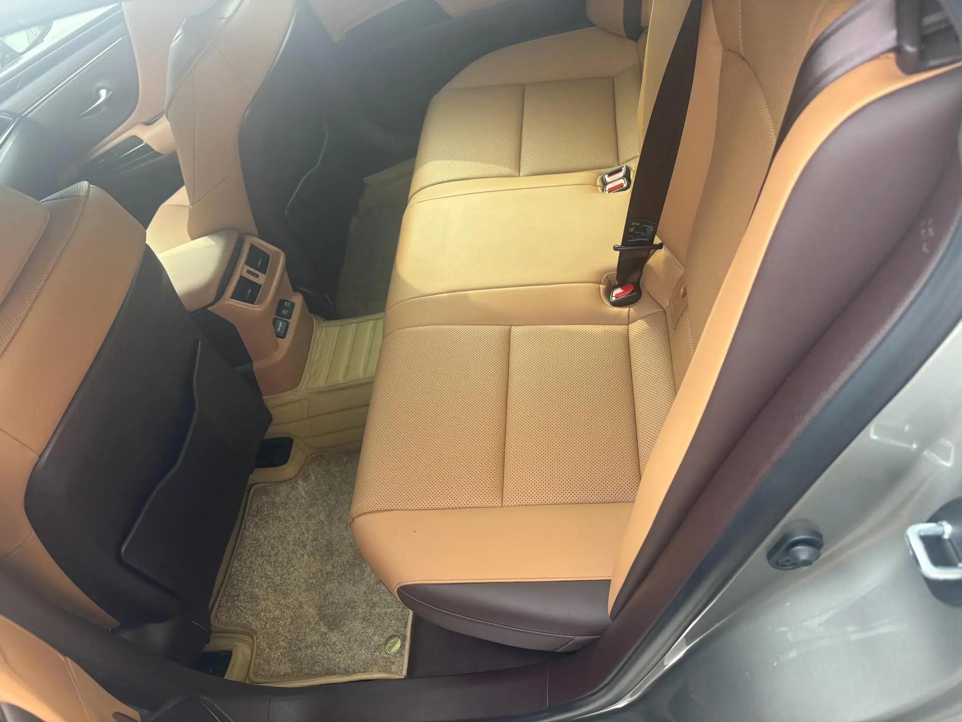 Lexus ES 2020 300h Excellent Edition 5