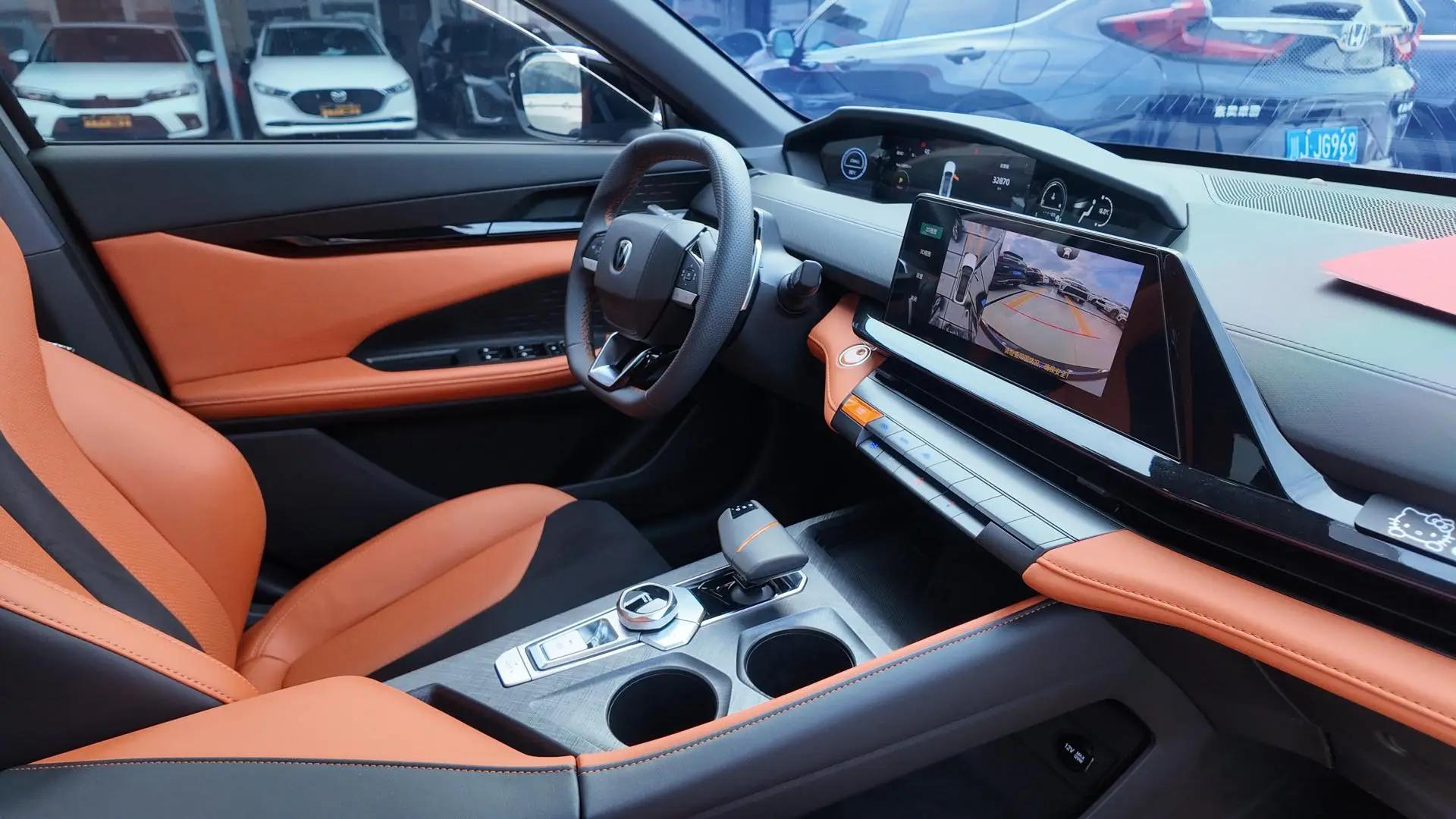 ChangAn 2023 UNI-V 1.5T Sport Edition Automatic 6