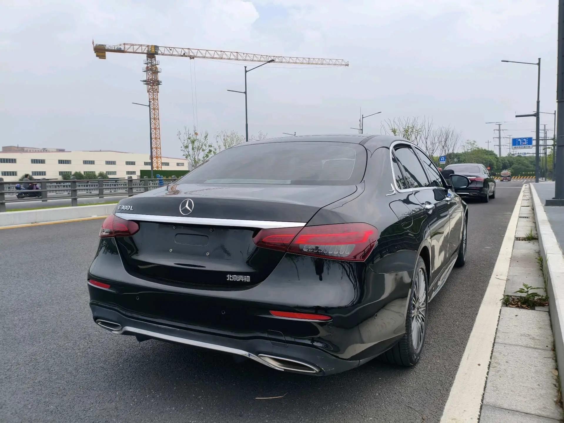 Mercedes Benz E-Class 2021 E 300 L Sports Fashion 6