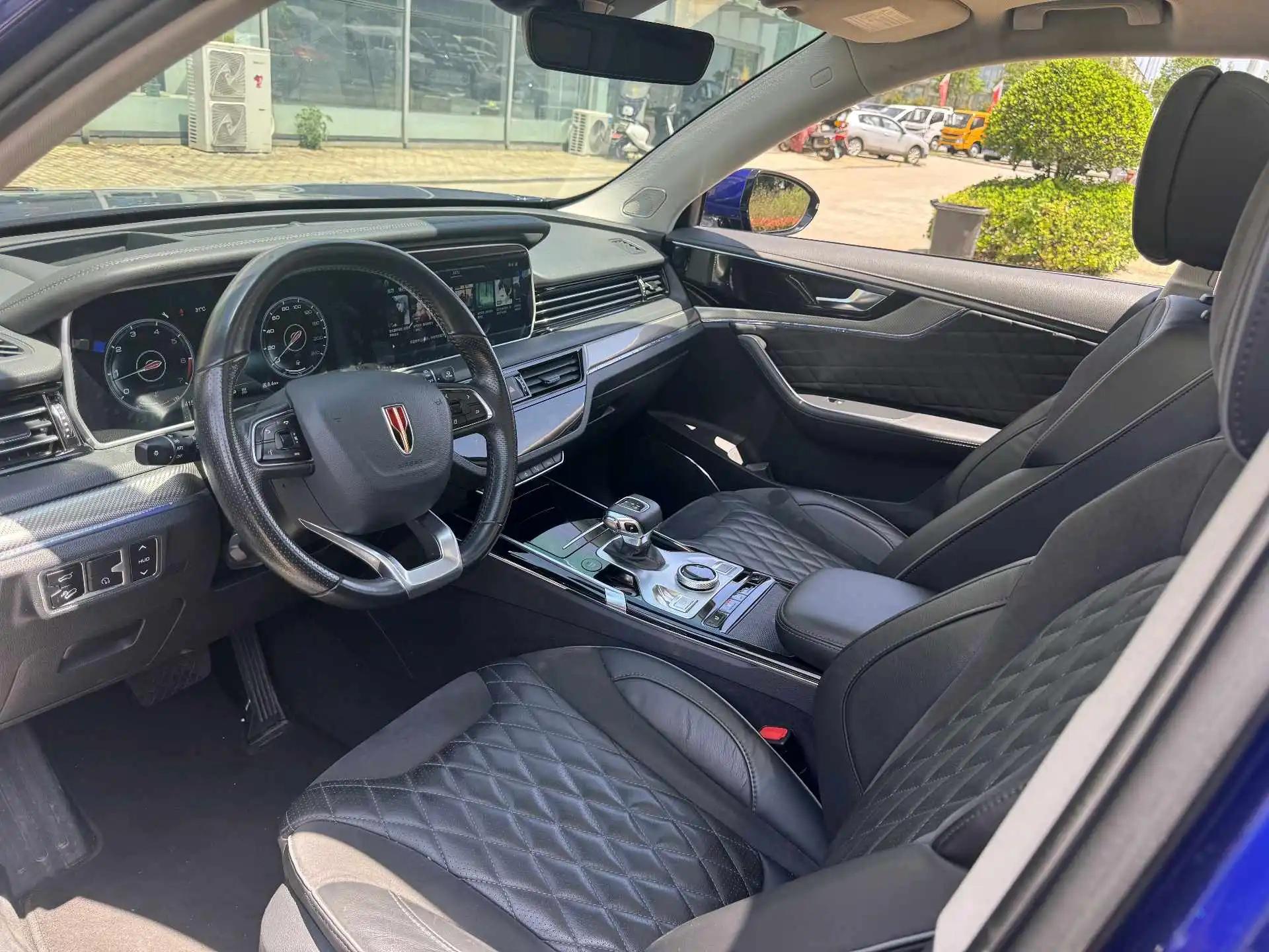 HongQi HS5 2022 2.0T Zhilian Flag Edition 5