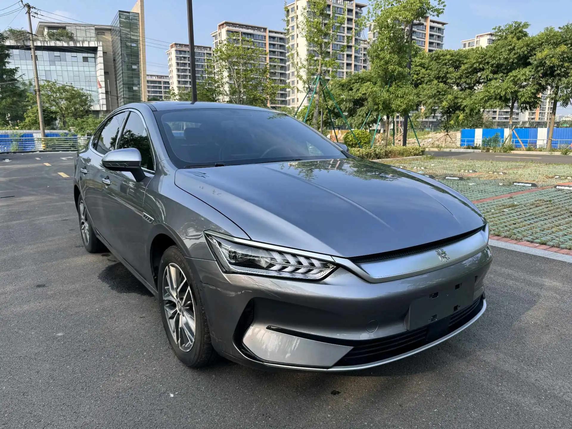 Qin PLUS 2021 EV 400KM Luxury Model 2