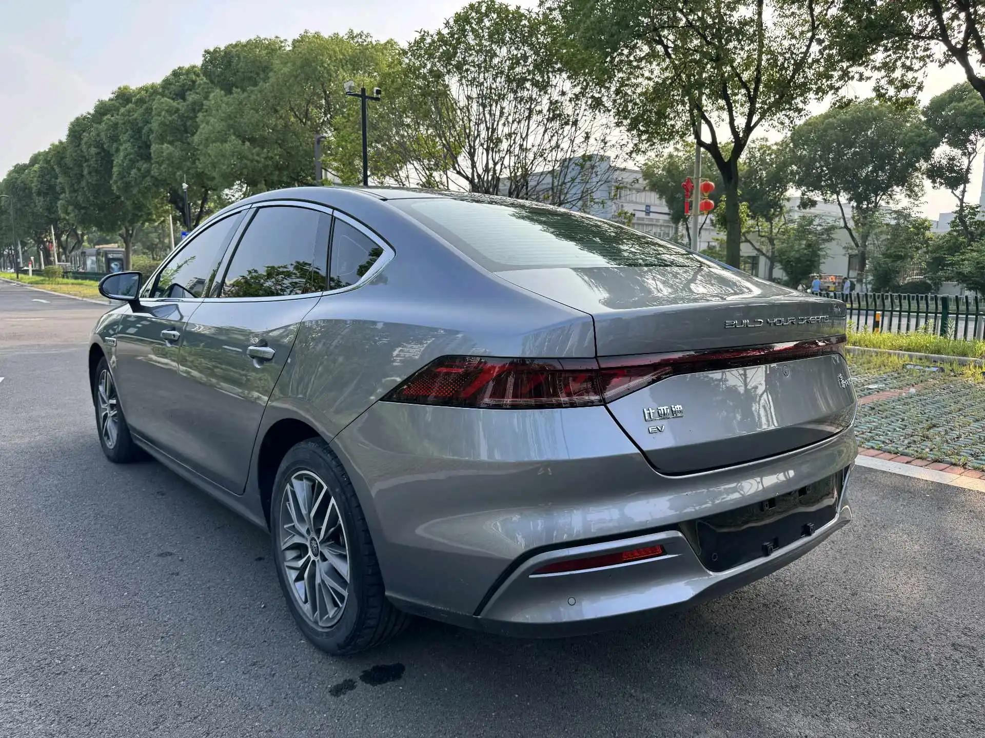 Qin PLUS 2021 EV 400KM Luxury Model 7