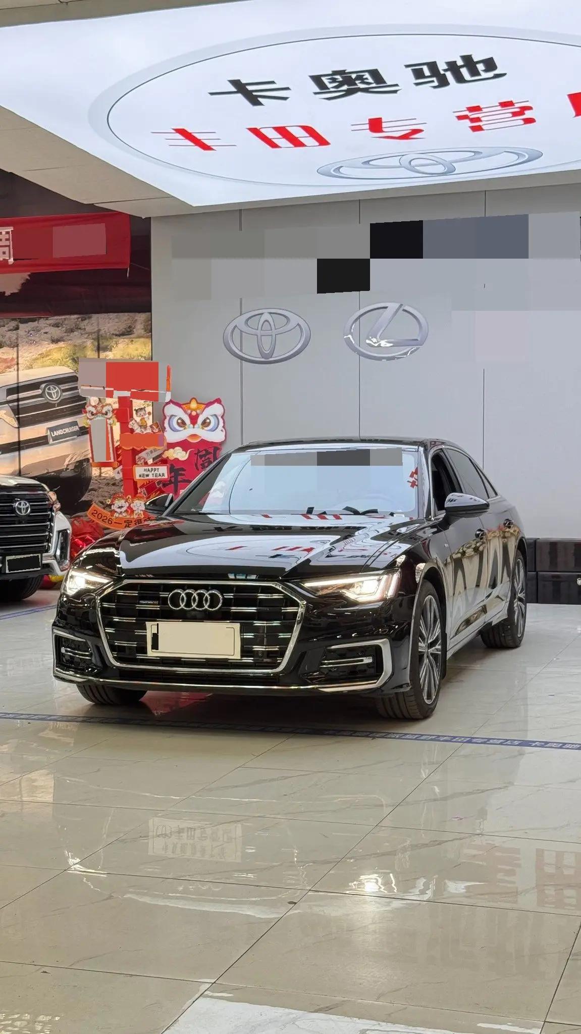 打开图片灯箱:Audi 2025 A6L 2.0TFSI 45TFSI Quattro Prestige Dynamic Edition (facelift) Automatic