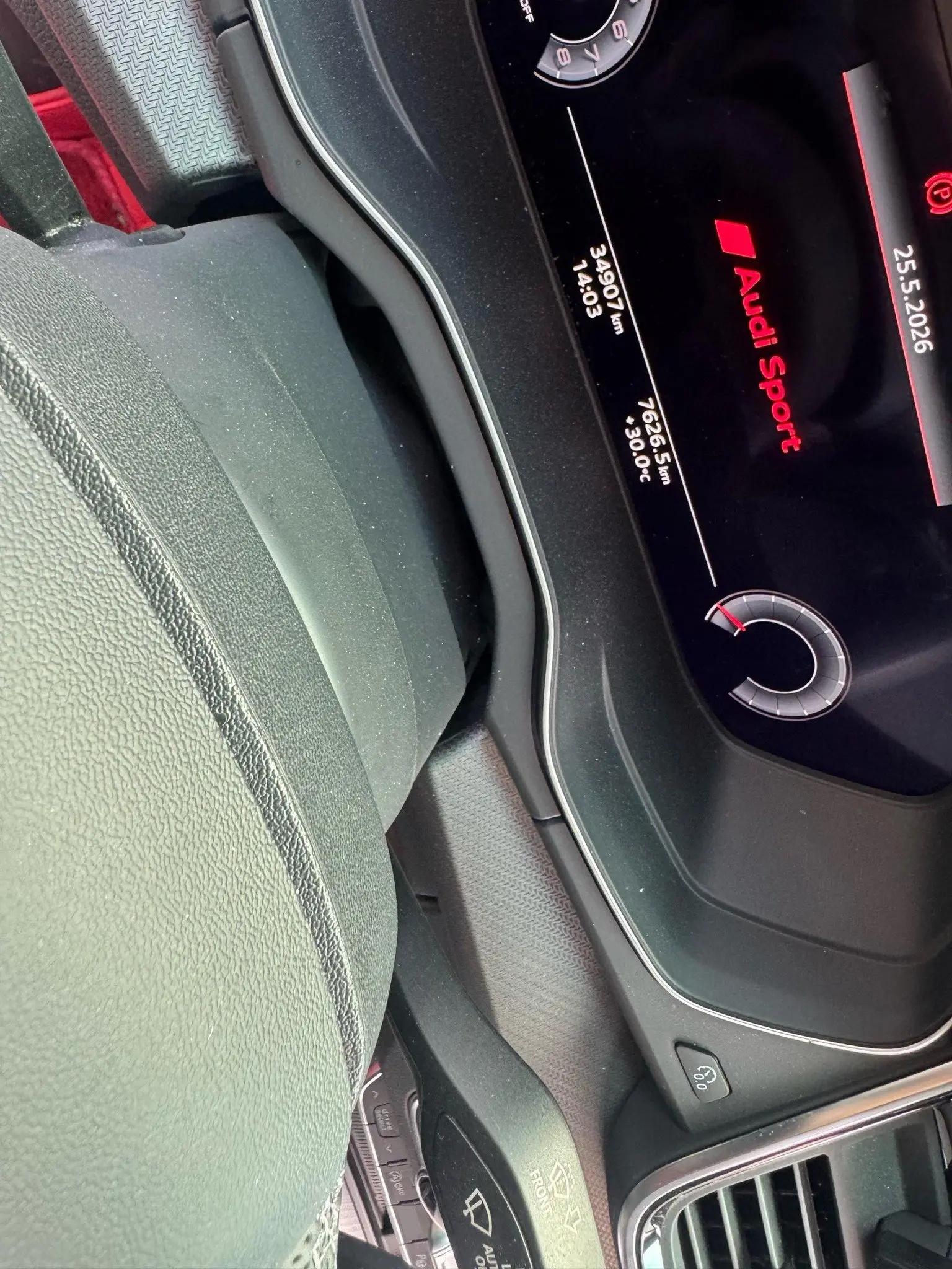 Audi Q5L Sportback 2021 40 TFSI Luxury Model 3