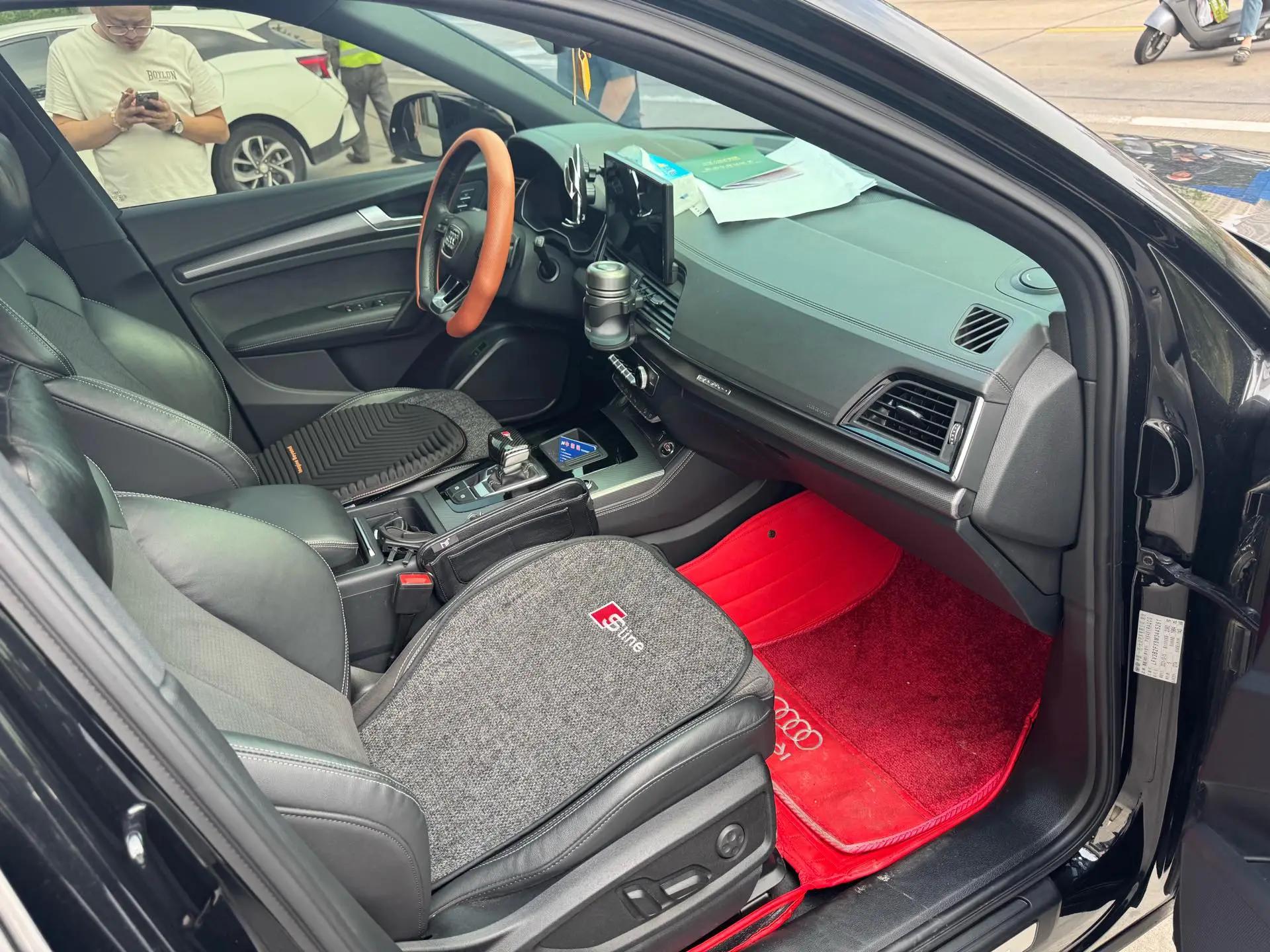 Audi Q5L Sportback 2021 40 TFSI Luxury Model 6