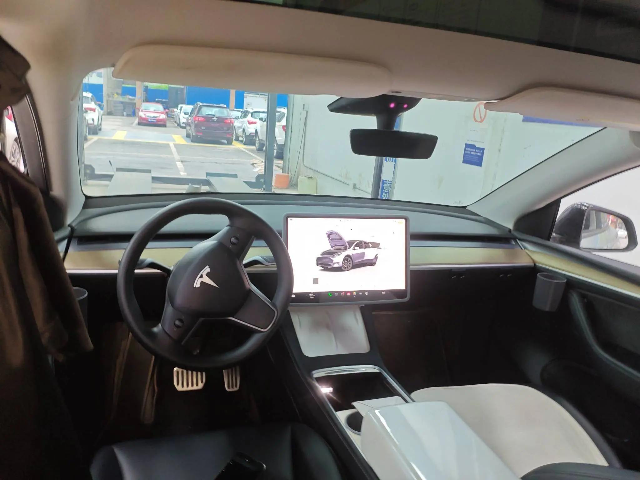 Model Y 2022 model modified long-life all-wheel drive version 3
