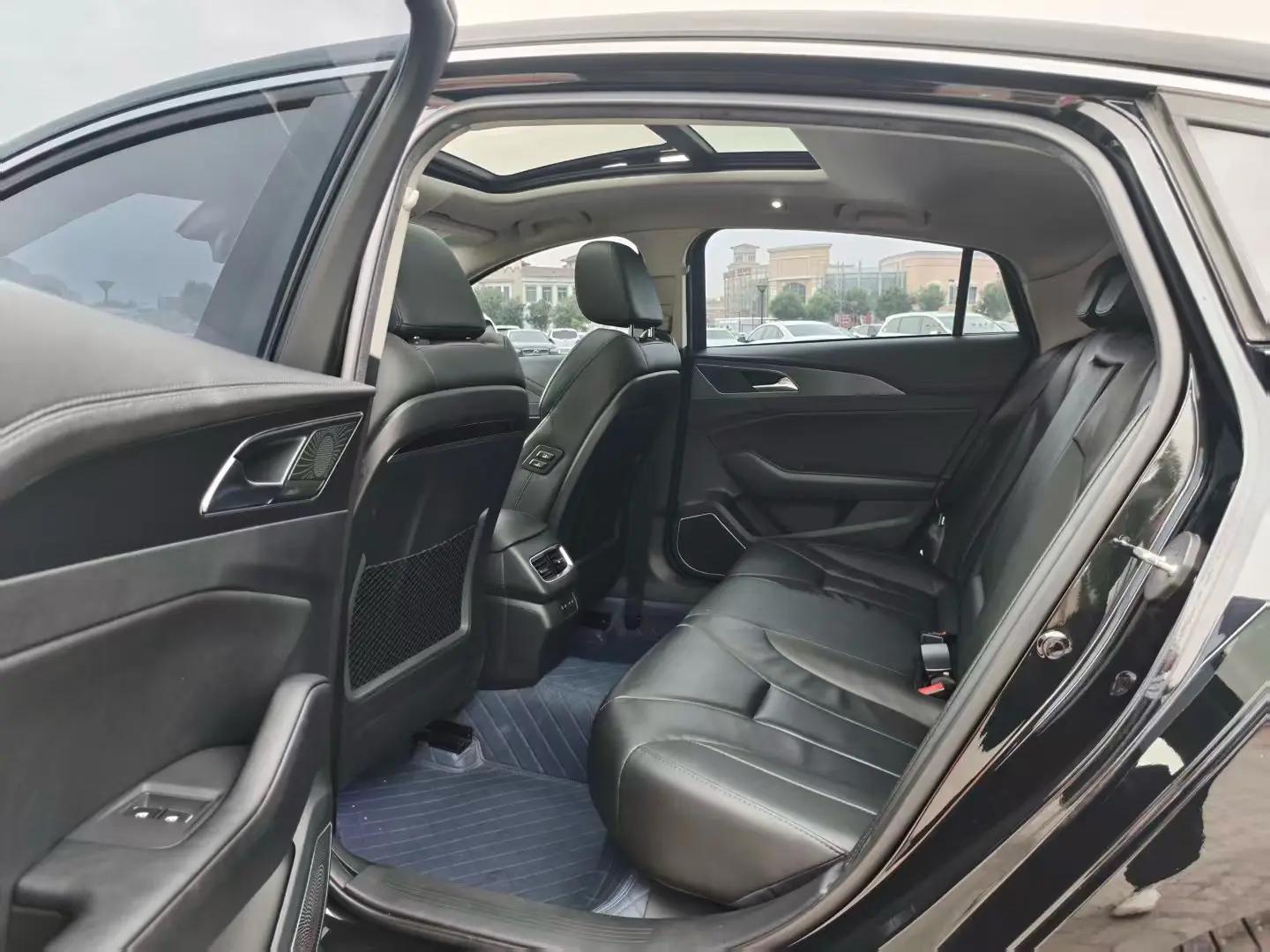 HongQi H5 Classic 2020 1.8T Auto Zhilian Flag Edition 5