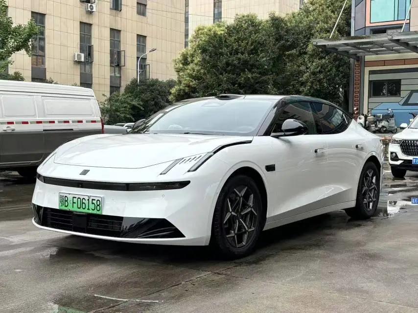 LYNK&amp;CO 10 EM-P 2025 model 120 all‑wheel drive Ultra H5