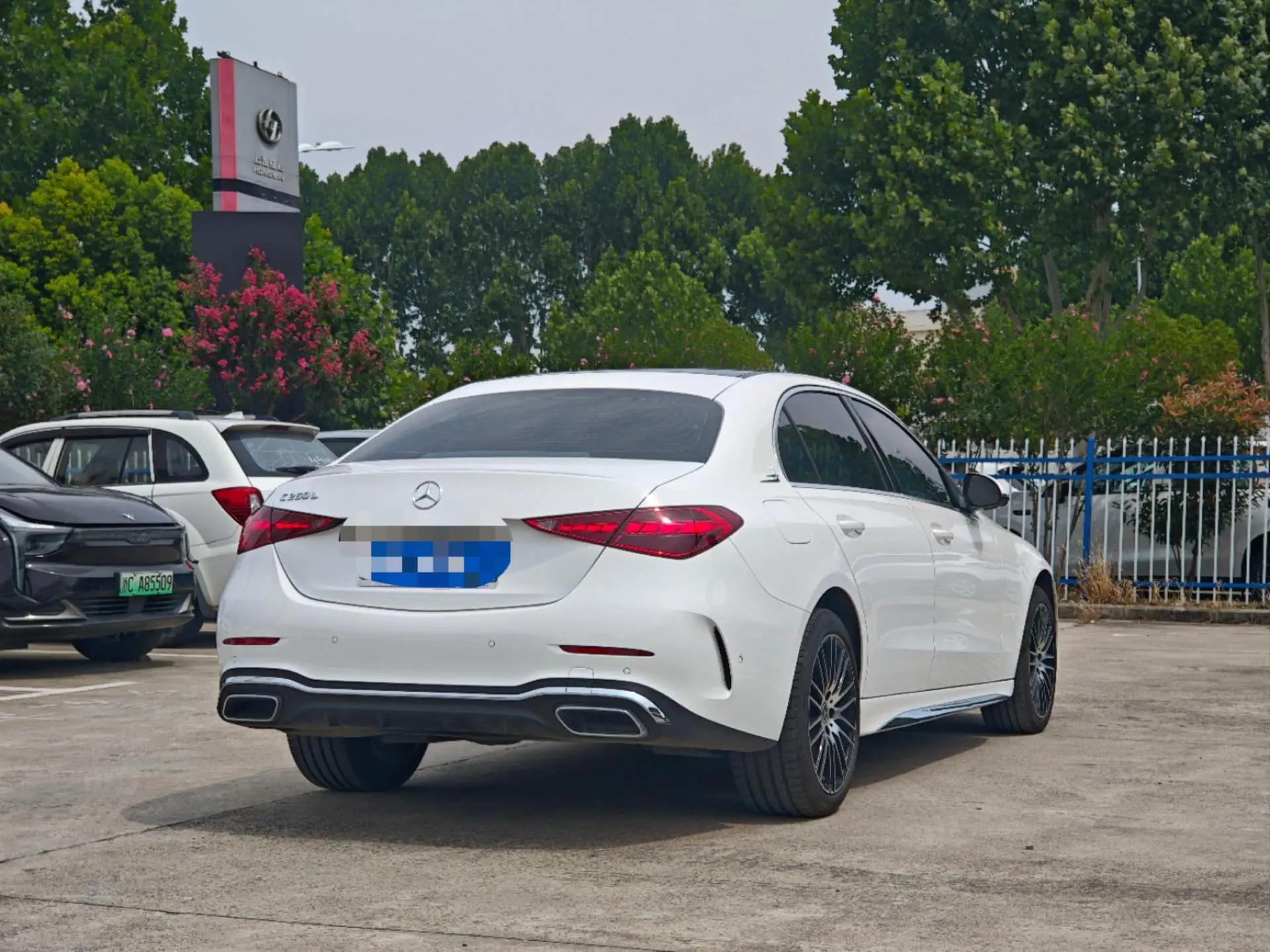 Mercedes Benz C- Class 2024 C 260 L 48V 1.5T Sport Edition Automatic 3