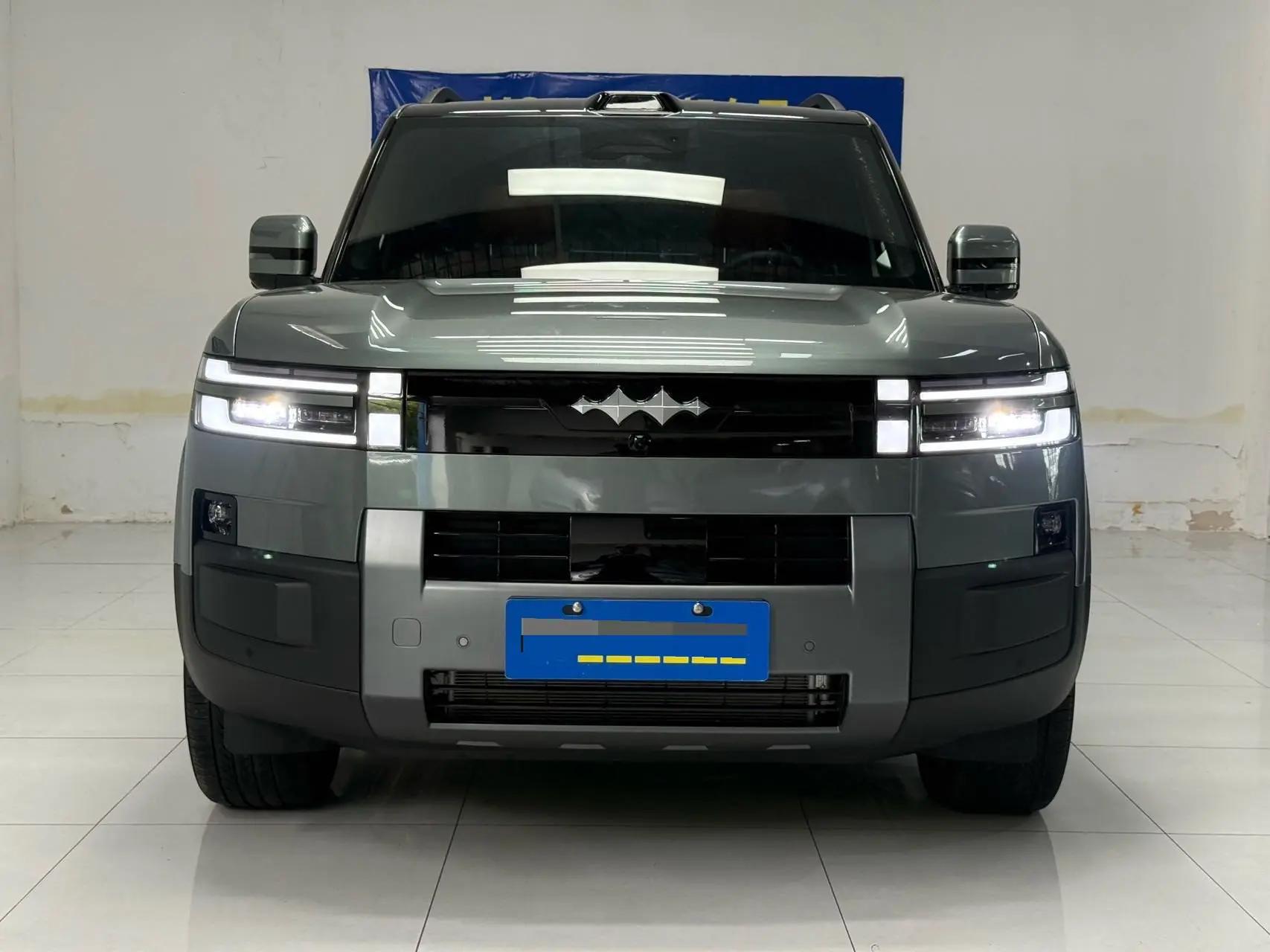 FangChengBao 2025 titanium 7 1.5T stepless 190KM four-wheel drive Ultra version of automatic gear 2