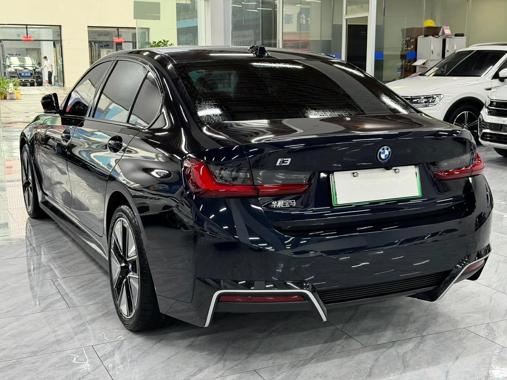 BMW 2025 i3 eDrive 40 L obsidian night sports suit automatic gear 9