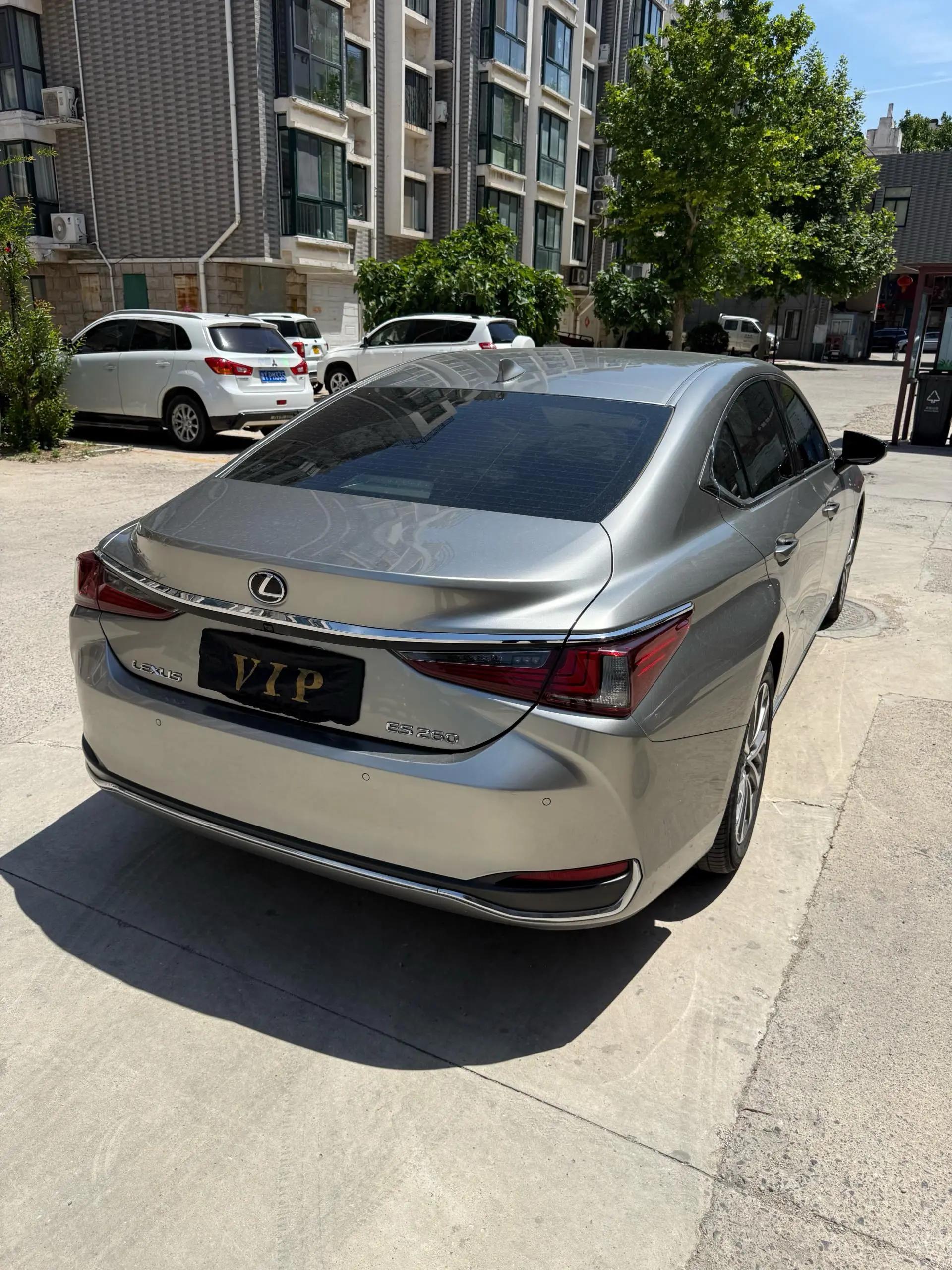 Lexus ES 2021 260 Excellence Edition 6