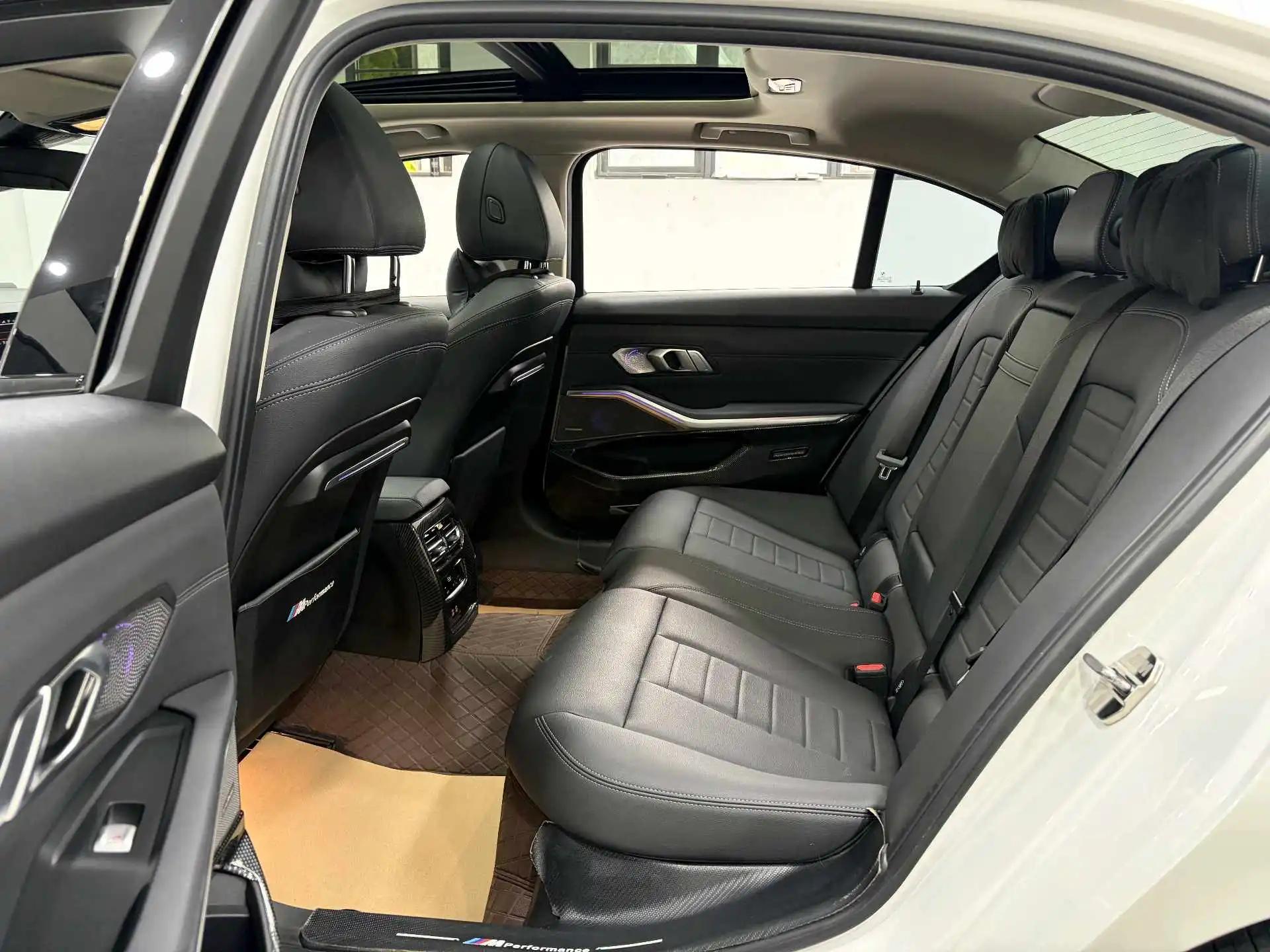BMW 3 Series 2021 325Li M Sports Night Suit 4