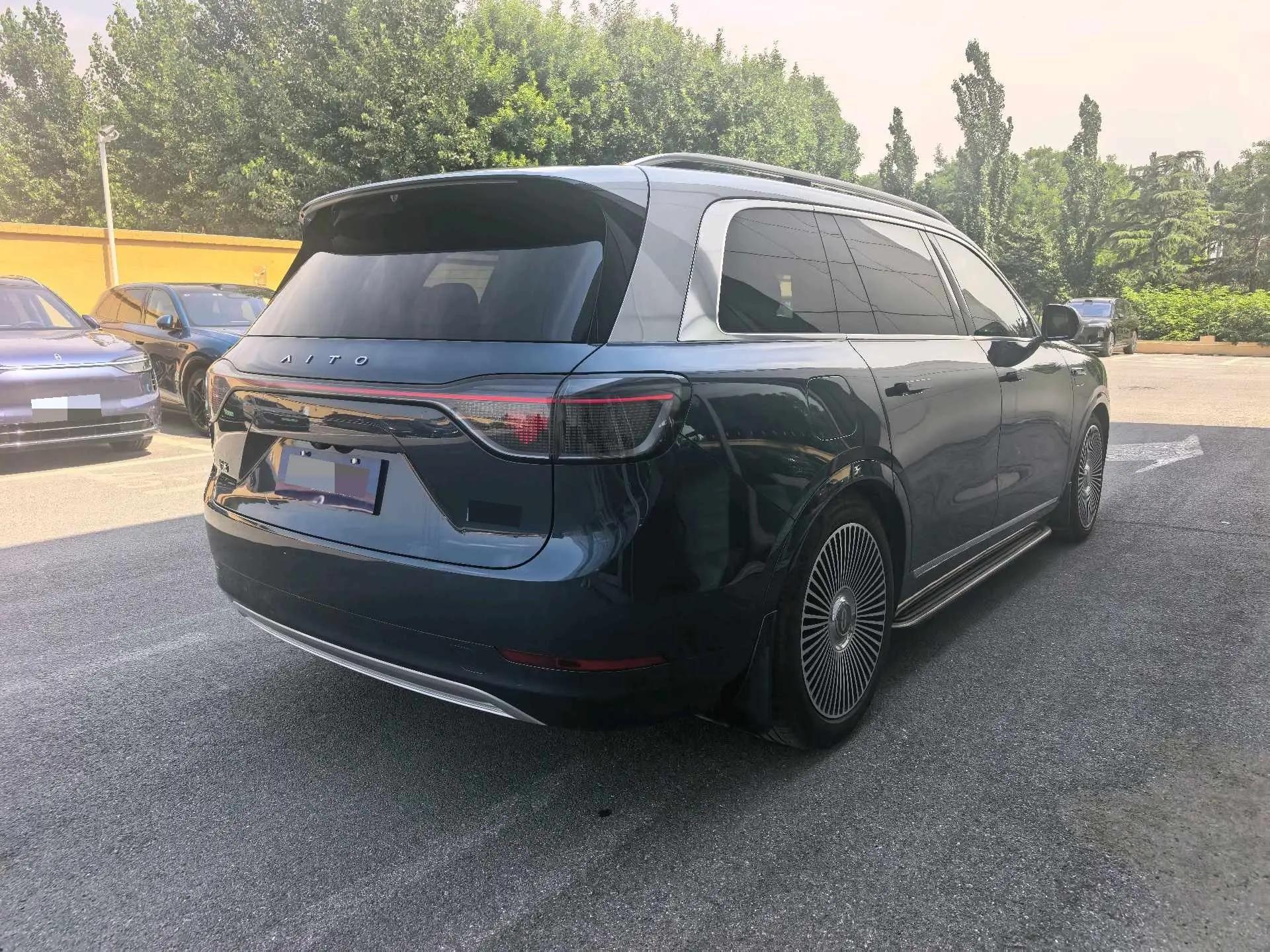 AITO M9 2024 extended range Ultra version 42kWh 6