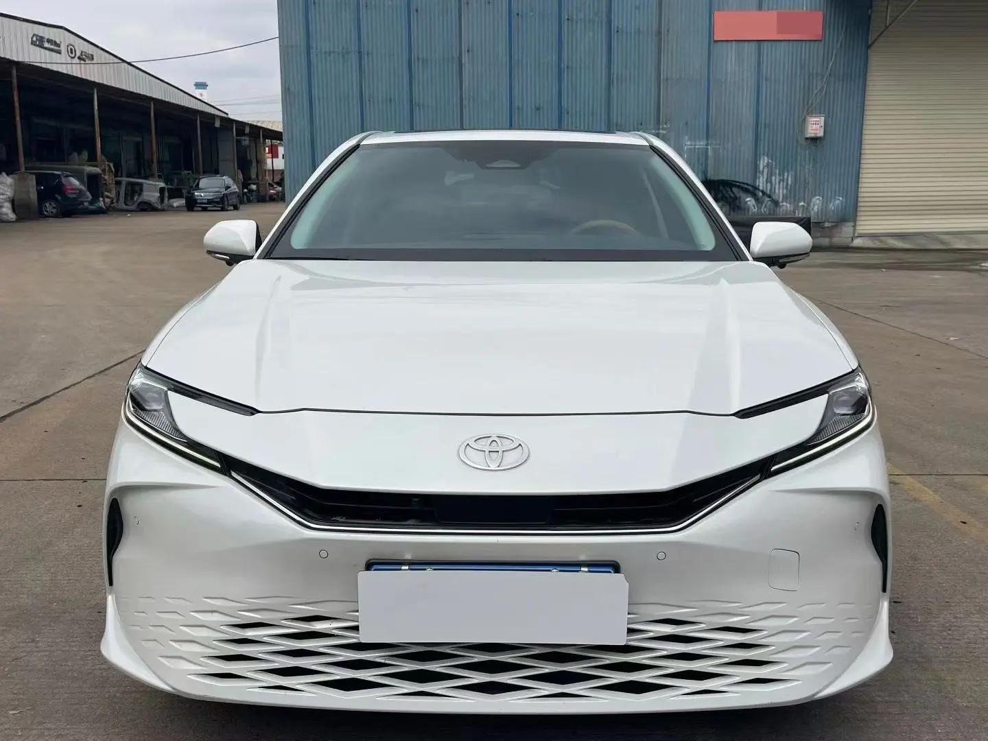 Toyota 2024 Camry 2.0GVP CVT Luxury Edition Automatic 2