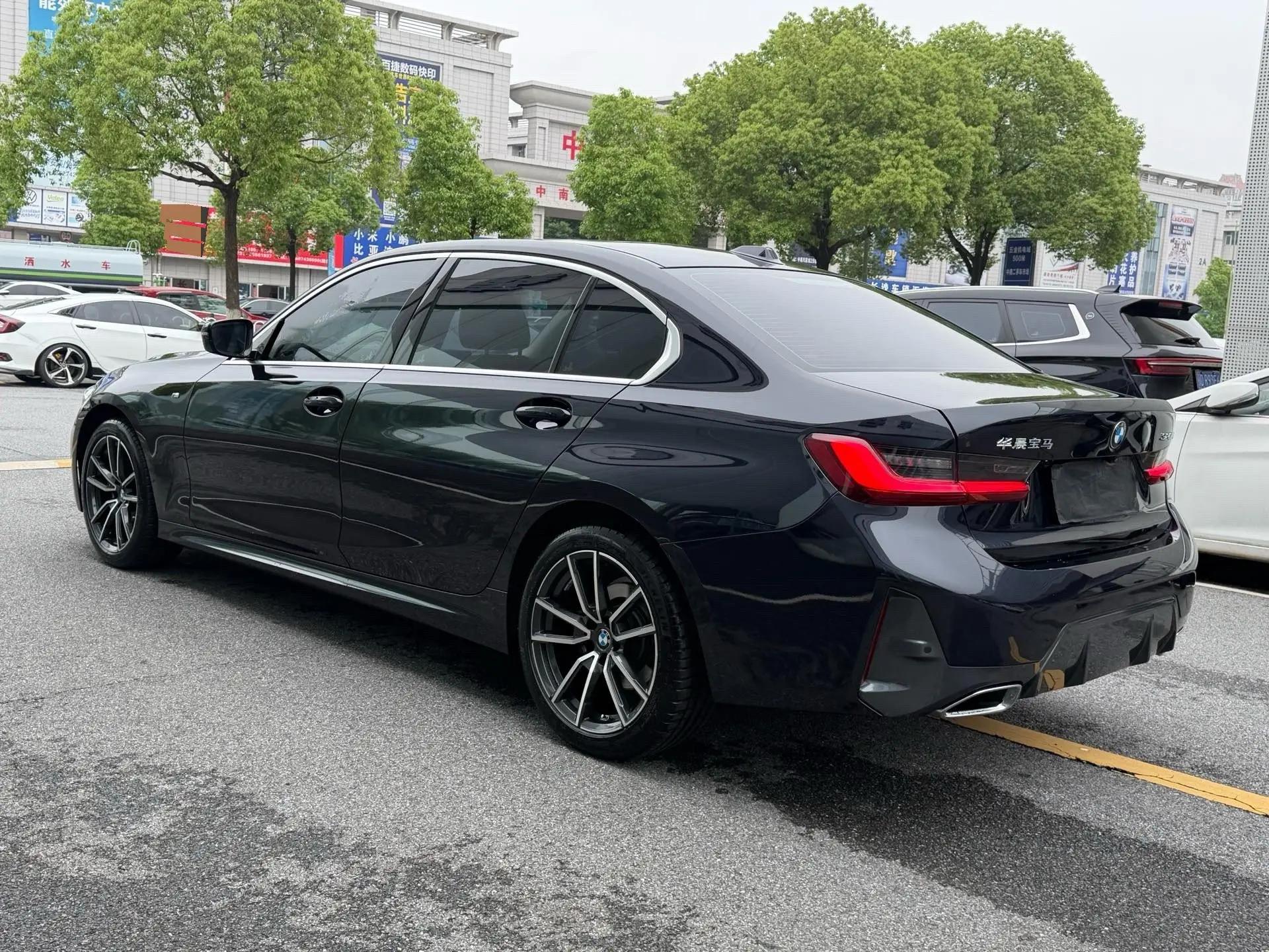 BMW 3 Series 2023 320Li M Sports Suit 4
