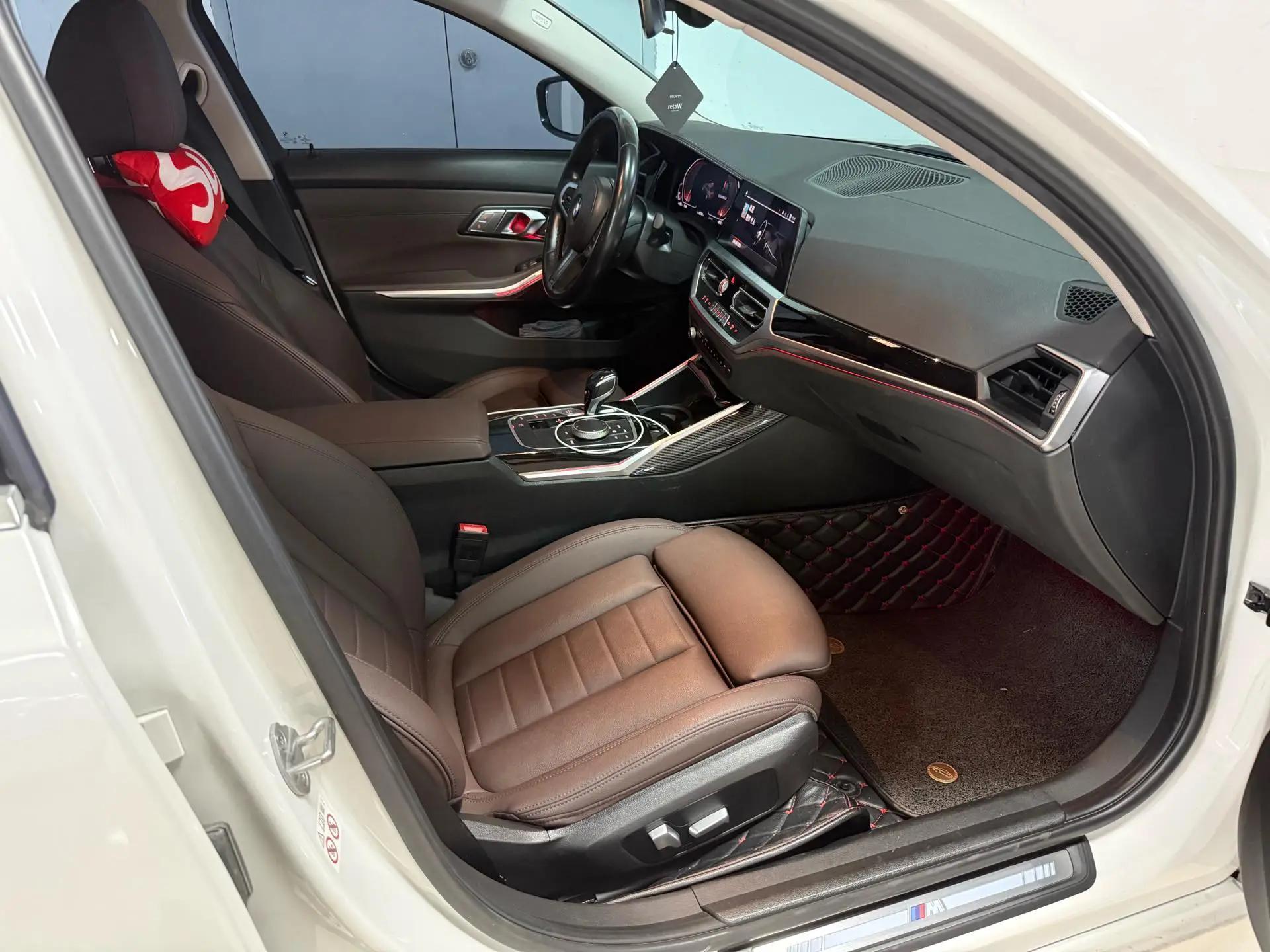BMW 3 Series 2020 model 320Li M Sport Package 6