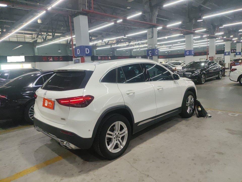Mercedes Benz GLA 2022 to GLA 180 3