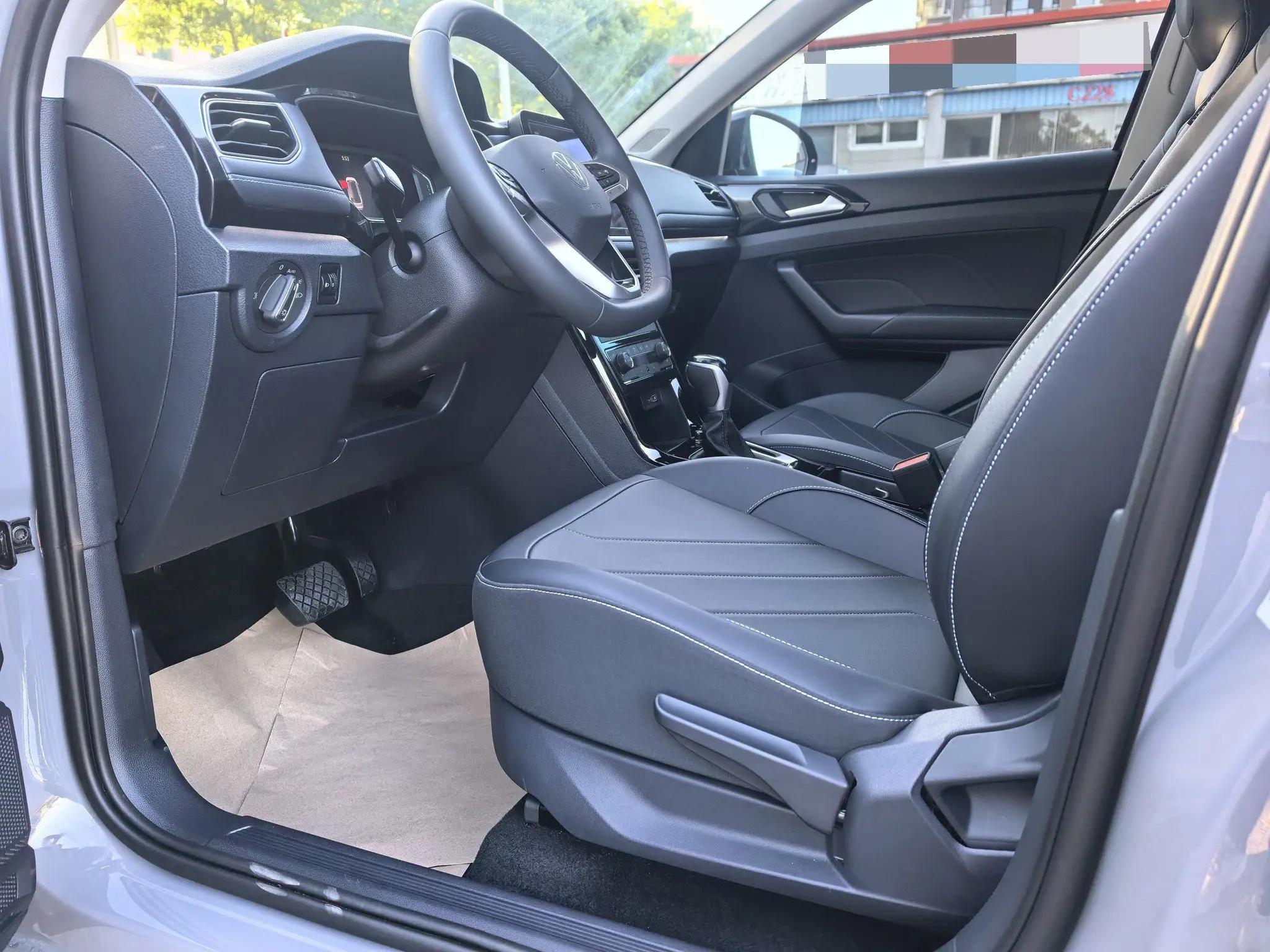 Volkswagen 2025 Tuyue Xinrui 1.5TSI 300TSI Sharp Edition Automatic Gear 2