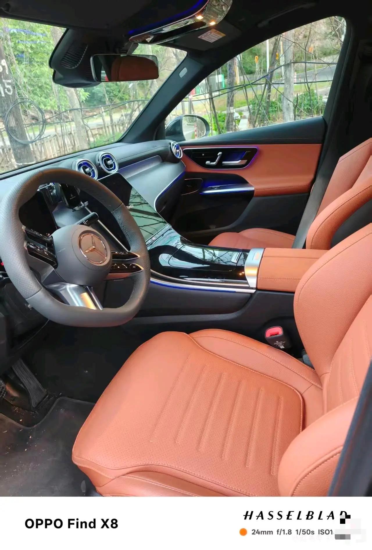 Mercedes Benz 2026 GLC 260 L 4MATIC 48V 2.0T Luxury 5-seat Automatic Gear 5