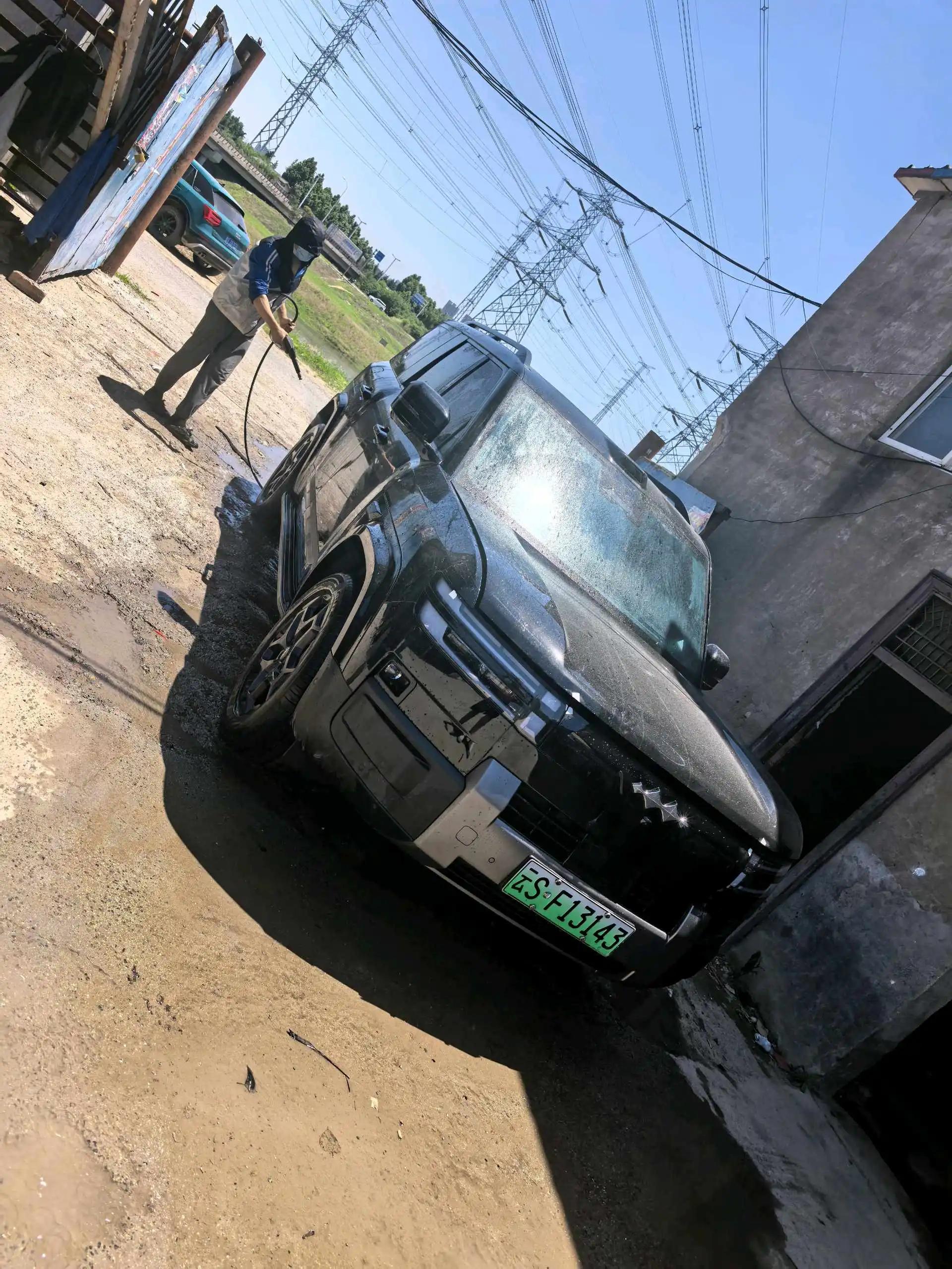 FangChengBao 2025 titanium 7 1.5T stepless 190KM four-wheel drive Ultra version of automatic gear 2