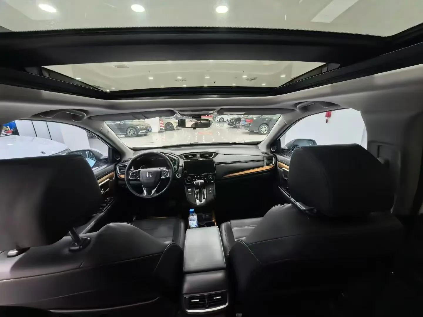 Honda CR-V 2019 Dazzling Edition plus 240TURBO CVT Two-Drive Fashion Edition National VI 4