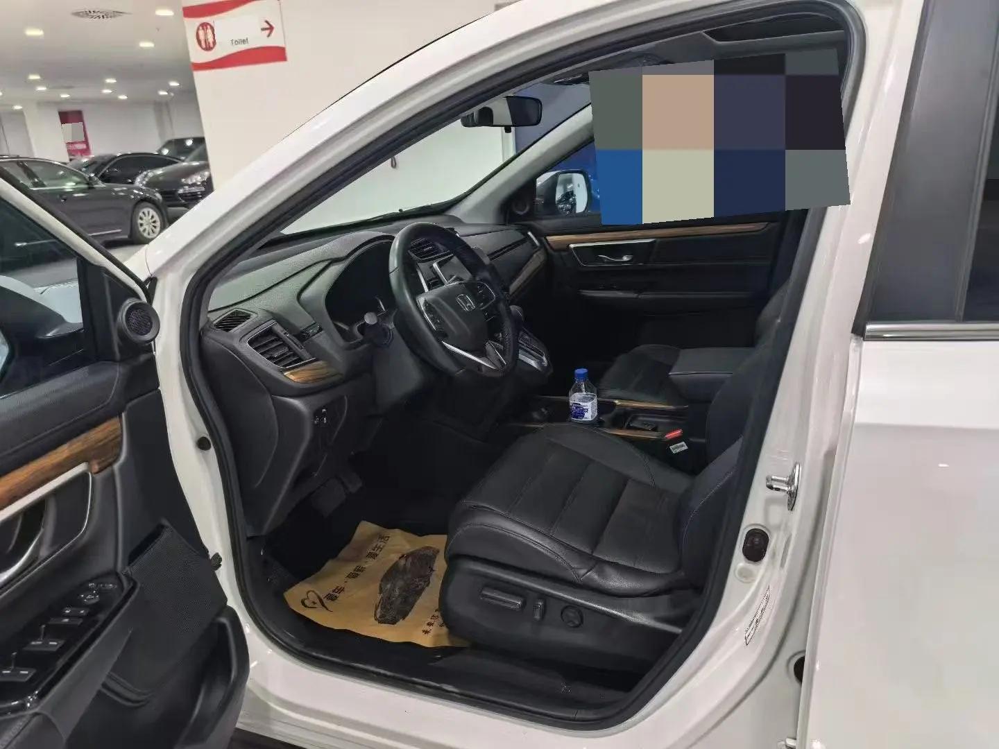 Honda CR-V 2019 Dazzling Edition plus 240TURBO CVT Two-Drive Fashion Edition National VI 6