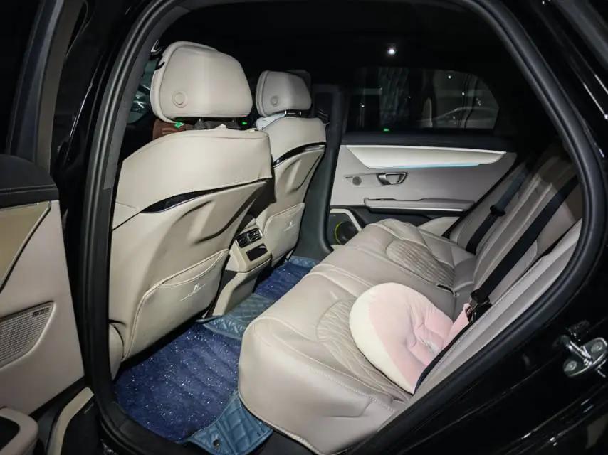 BYD 2025 Han EV Smart Driving 635KM Flagship Automatic Gear 4