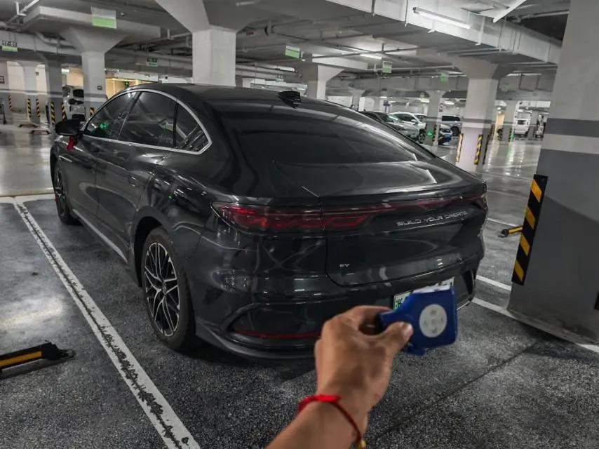 BYD 2025 Han EV Smart Driving 635KM Flagship Automatic Gear 5
