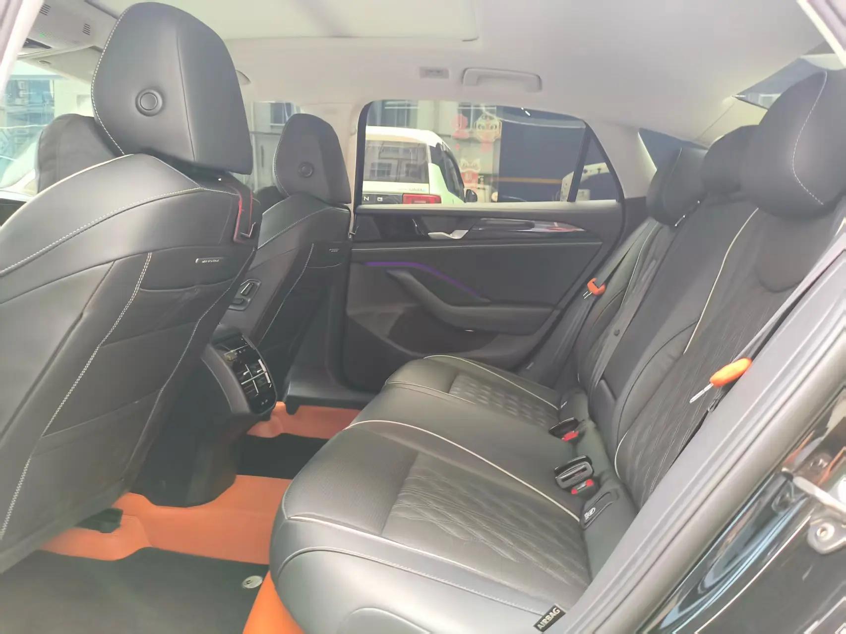 Volkswagen 2024 Magotan 2.0TSI 380TSI Premium Edition Da Mai Bag Automatic Gear 5