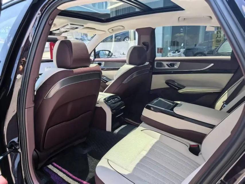 HongQi 2025 H9 48V 2.0T Two-Drive Flag Enjoy Private Fashion Edition 5 (Modified) Automatic Gear 3