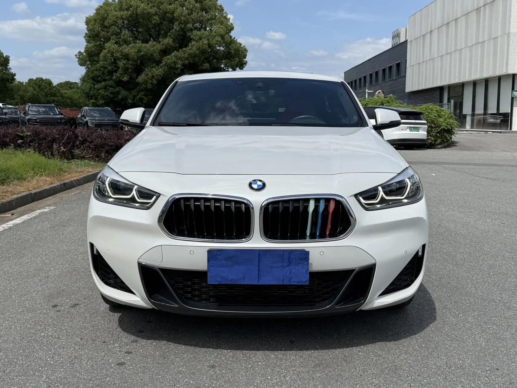 BMW X2 2020 sDrive25i exclusive M sports suit 2