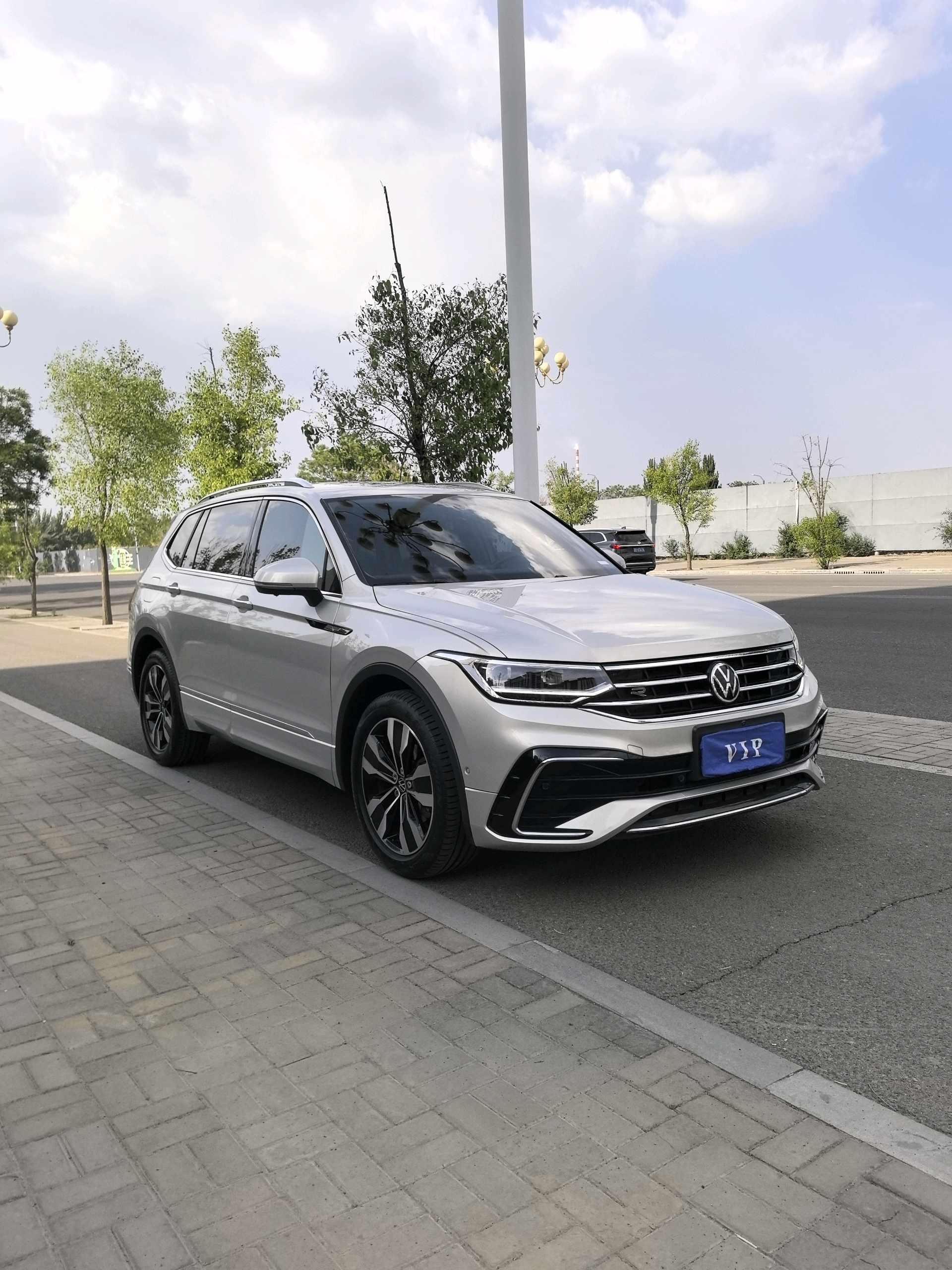 Tiguan L 2022 330TSI Automatic Two-Drive R-Line Enjoy Edition 3