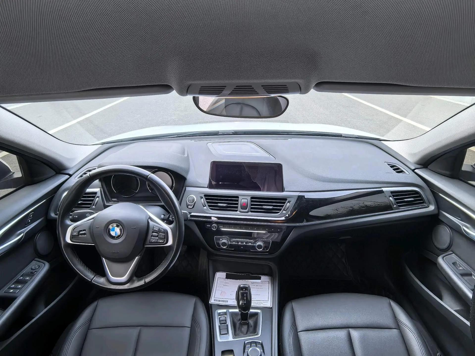 BMW 1 Series 2020 120i Fashion 5