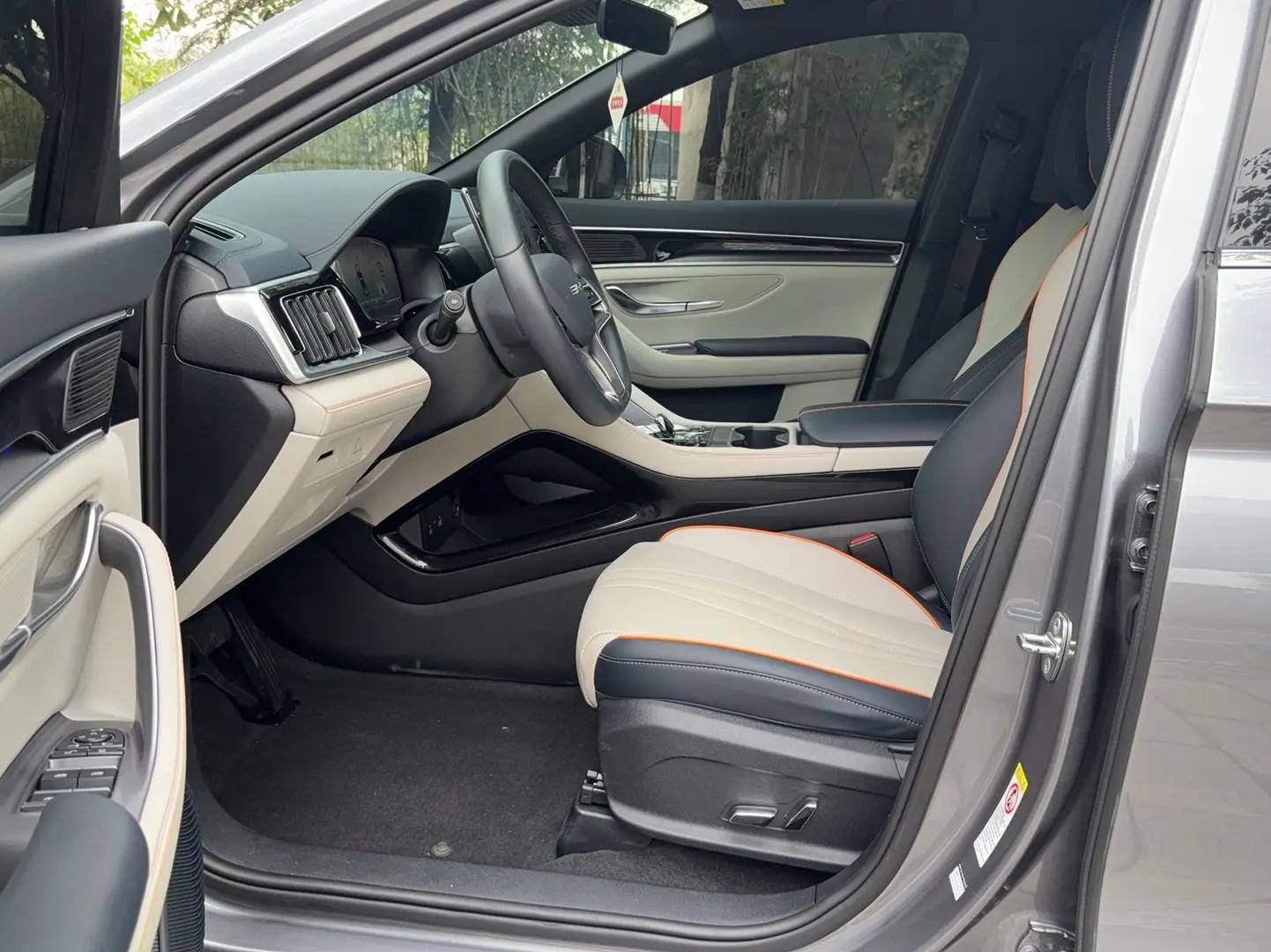 BYD Song PLUS New Energy 2024 Song PLUS DM-i 1.5 Stepless Glory Edition 110km Flagship PLUS Automatic Gear 8