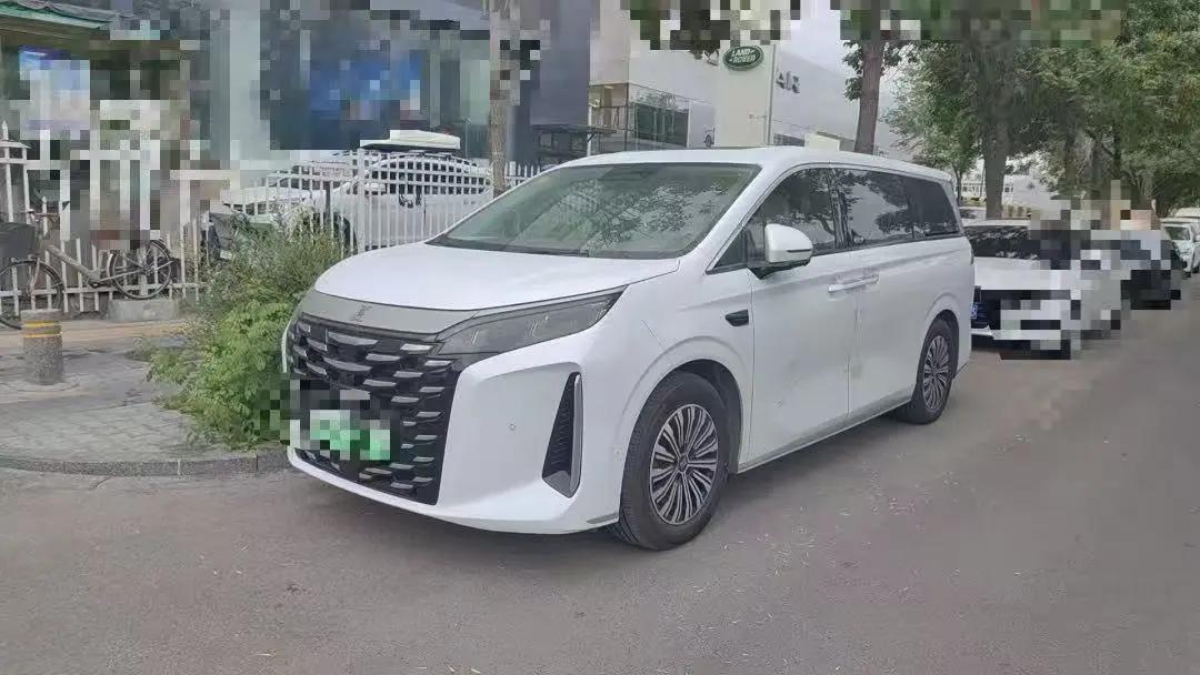 BYD 2025 Xia DM-i 1.5T CVT 180km Excellence Edition Automatic
